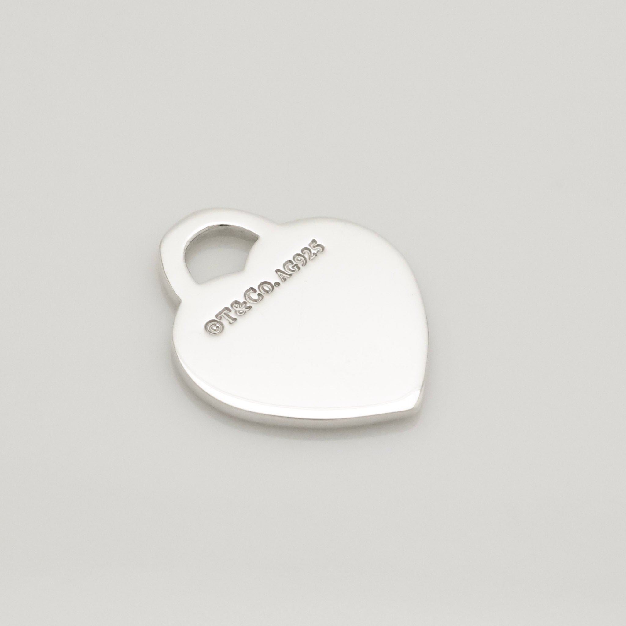 TIFFANY&Co. リターントゥ ティファニー ミディアム ハート タグ チャーム AG925