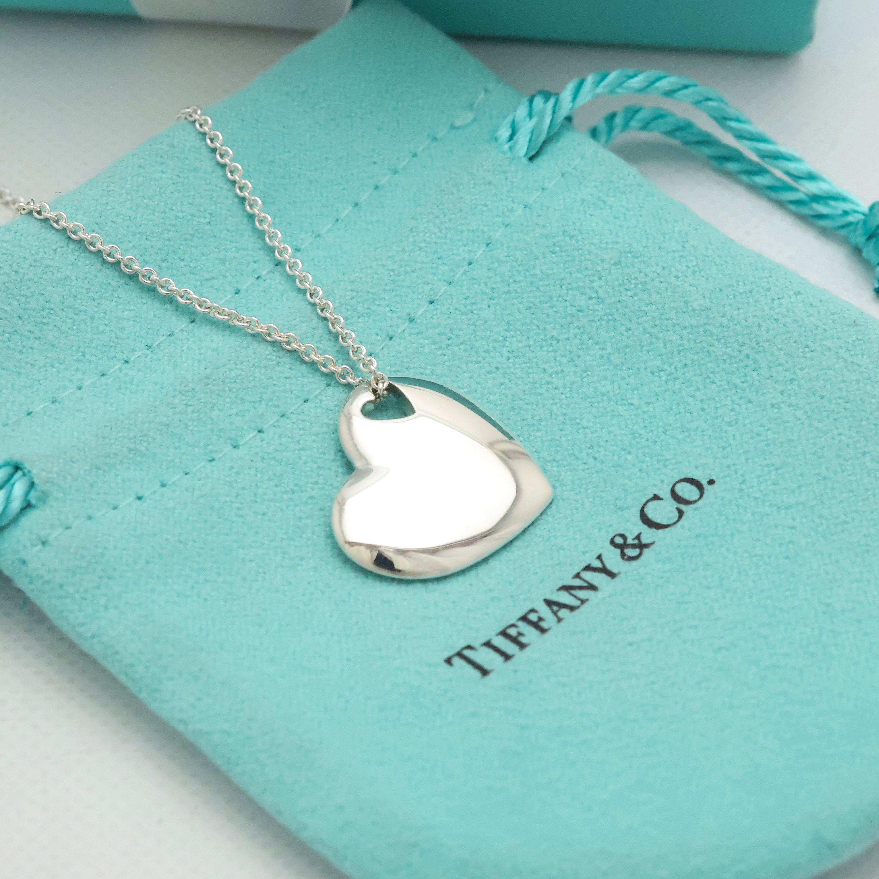 TIFFANY&Co. 2 ハート ステンシル カットアウト ネックレス AG925