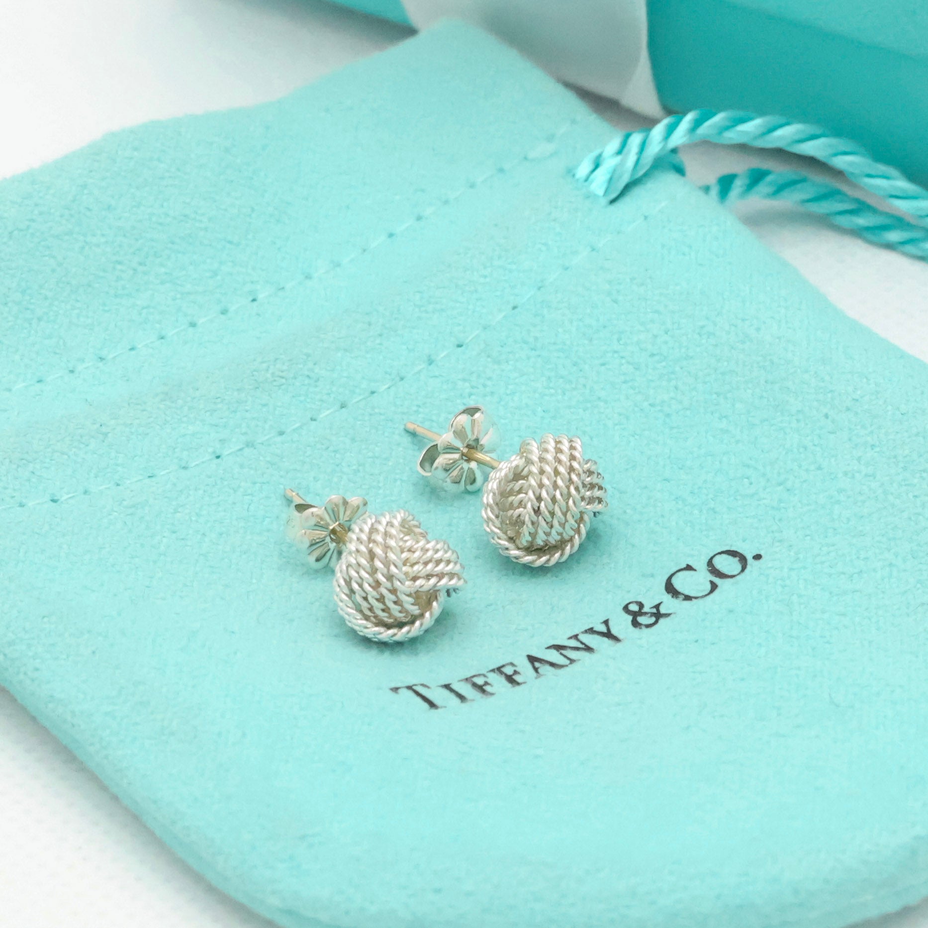 TIFFANY&Co. サマセット ツイスト ノット スタッド ピアス AG925
