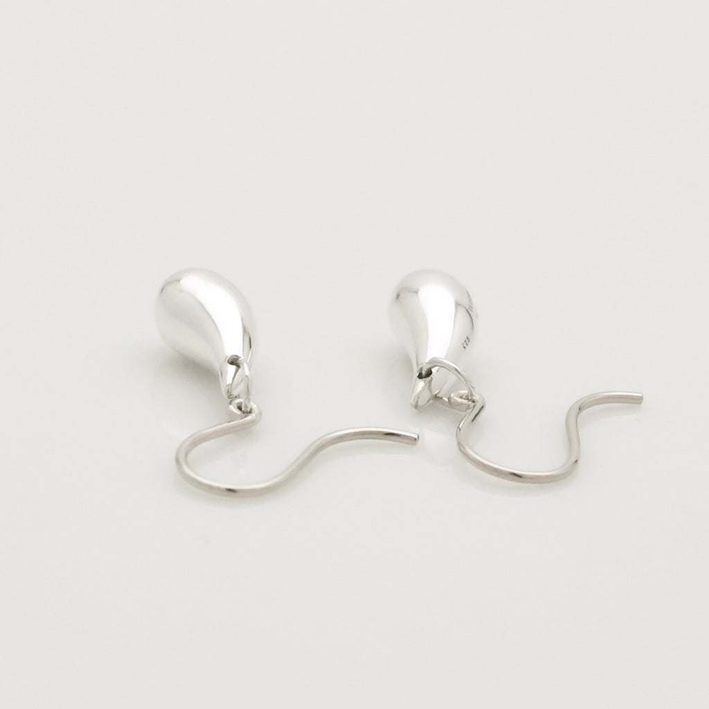 Tiffany & Co. Peretti Teardrop Dangle Earrings Sterling Silver 925
