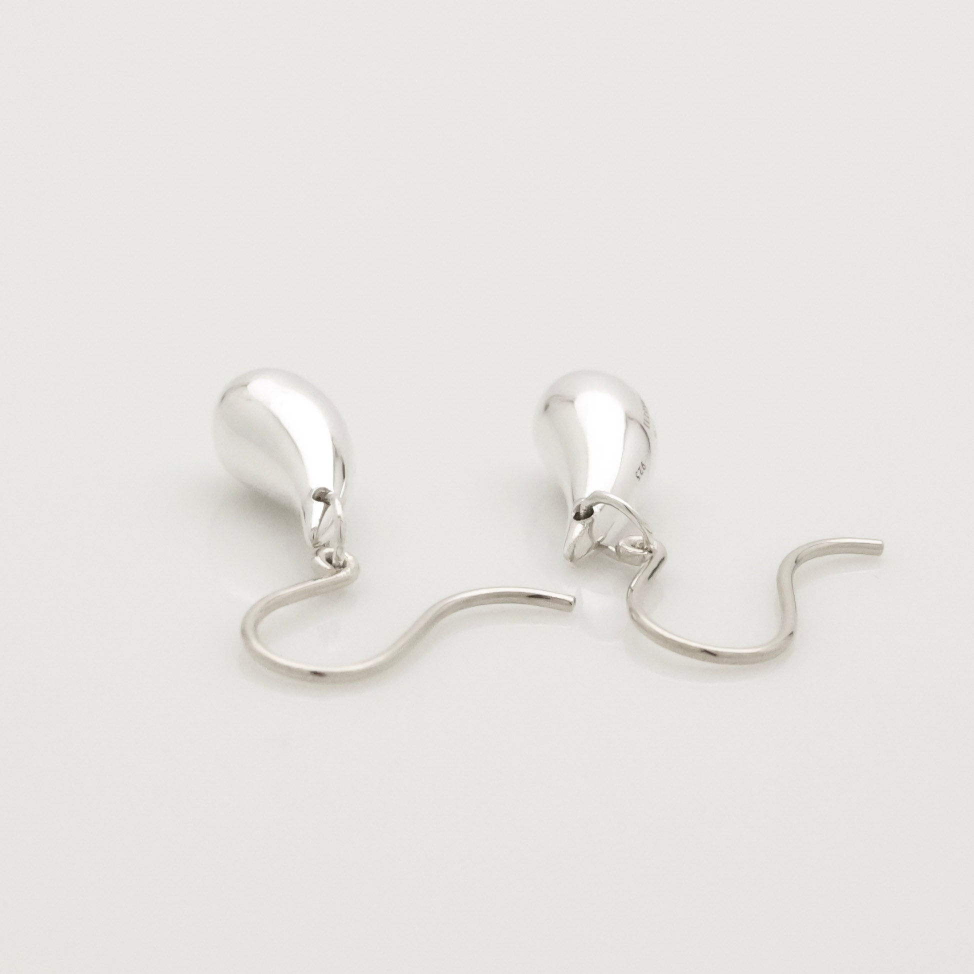 Tiffany & Co. Peretti Teardrop Dangle Earrings Sterling Silver 925