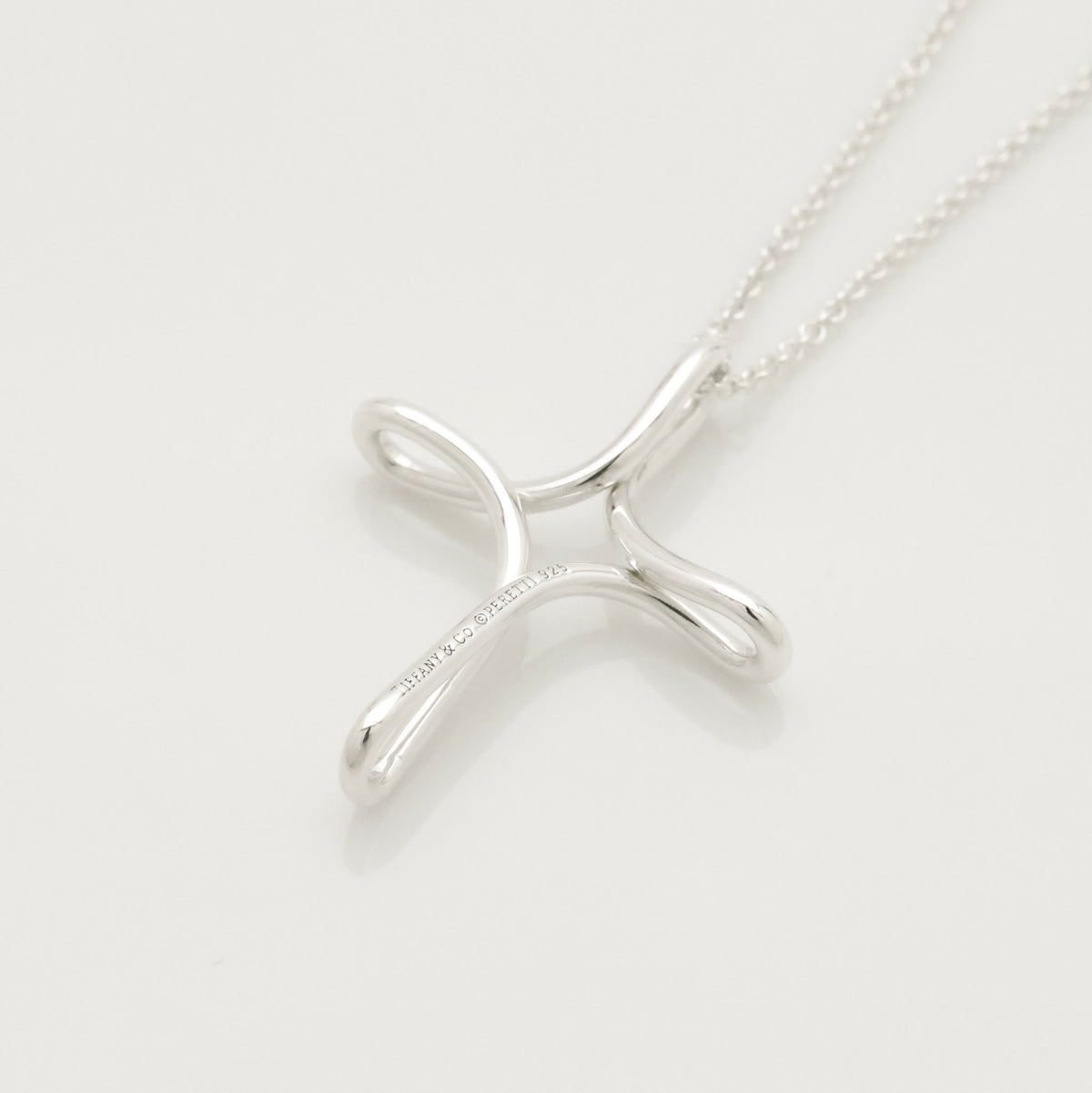TIFFANY & Co. Open Cross Infinity Elsa Peretti Necklace  Sterling Silver 925