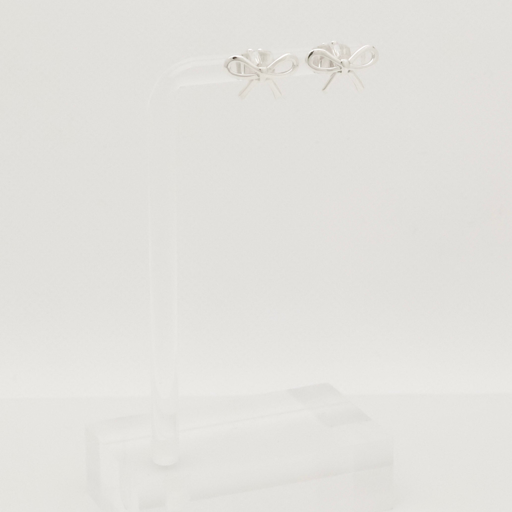 TIFFANY&Co. リボン ボウ スタッド ピアス AG925