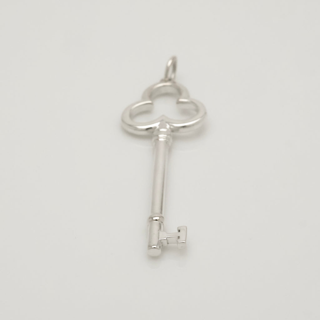 TIFFANY&Co. トレフォイル クローバー キー チャーム AG925