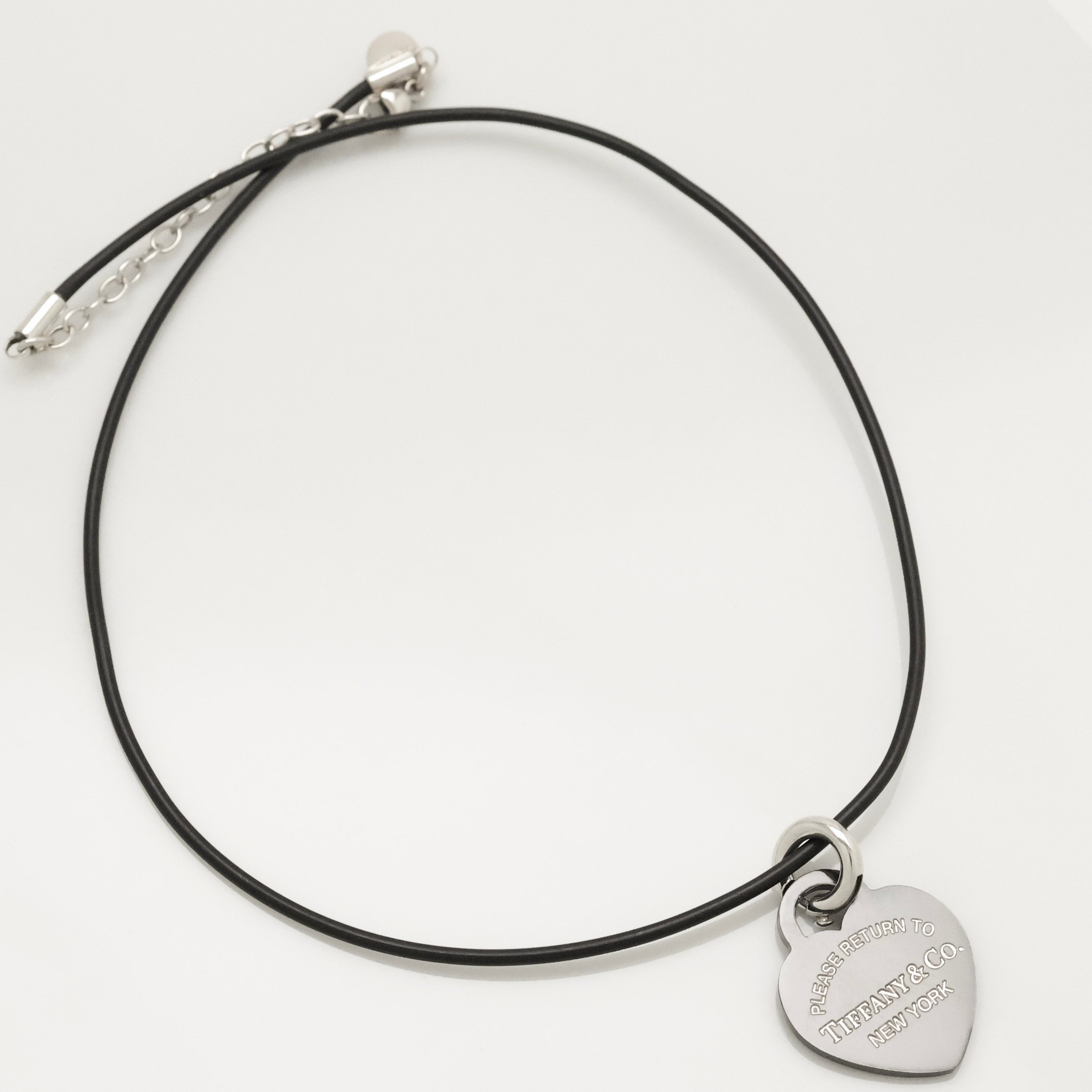 TIFFANY&Co. リターントゥ ティファニー ハート タグ ブラック チタン ラバー コード ネックレス AG925