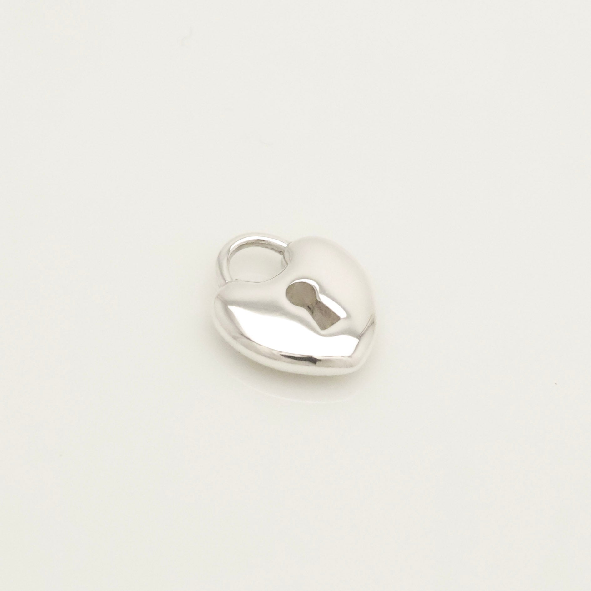 TIFFANY&Co. ハート ロック キーホール チャーム AG925