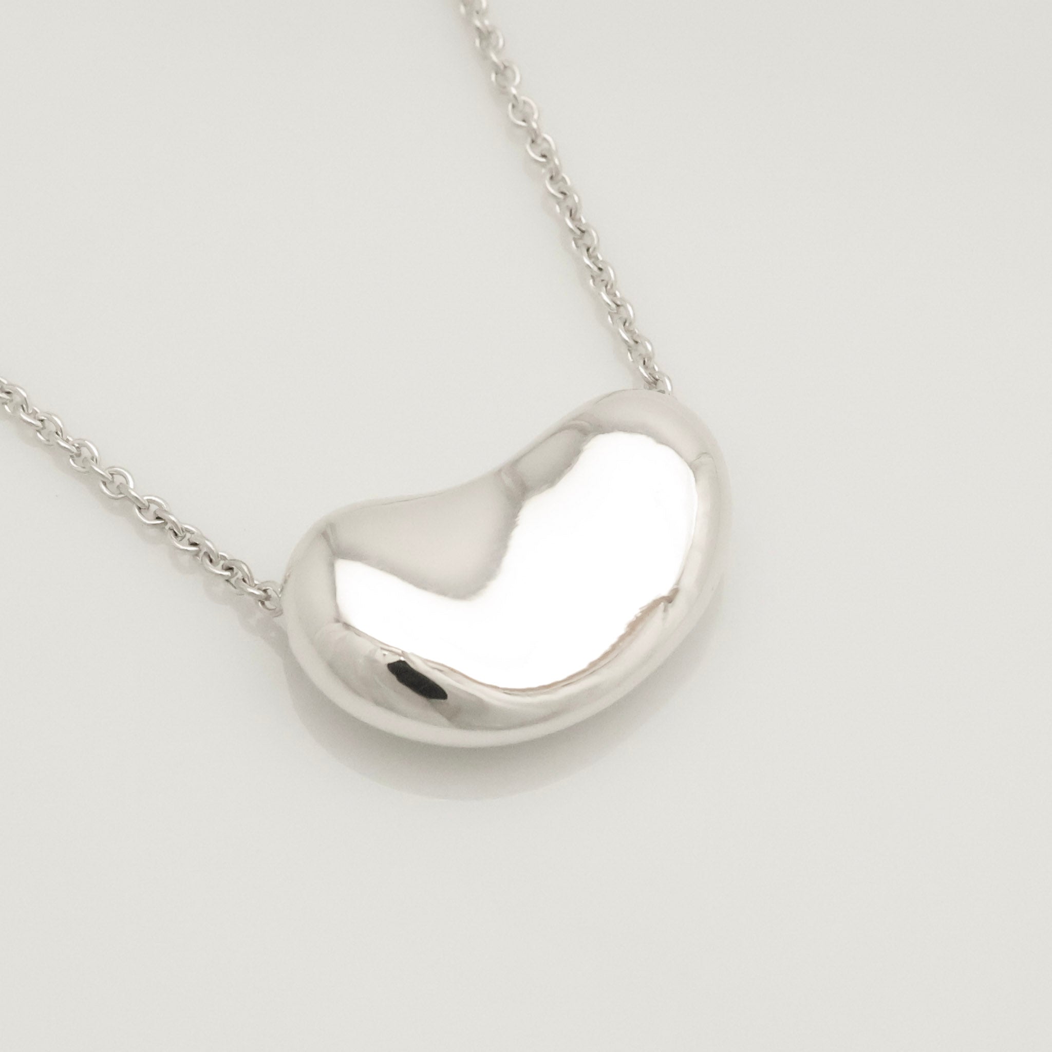  Tiffany & Co. Peretti Large  Bean Necklace  Sterling Silver 925 