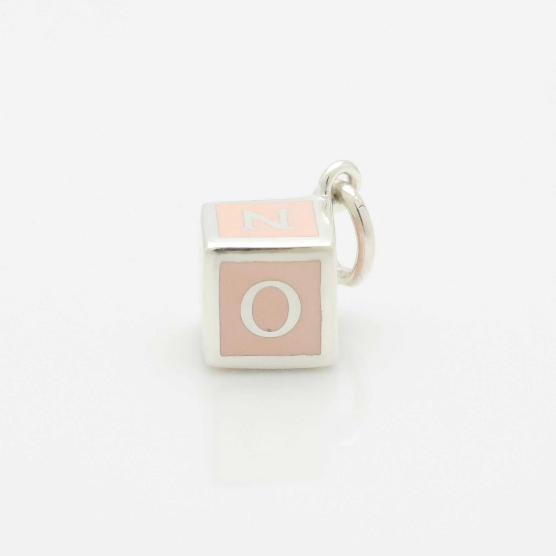 TIFFANY&Co. NY  T&CO ピンク エナメル ブロック キューブ チャーム AG925