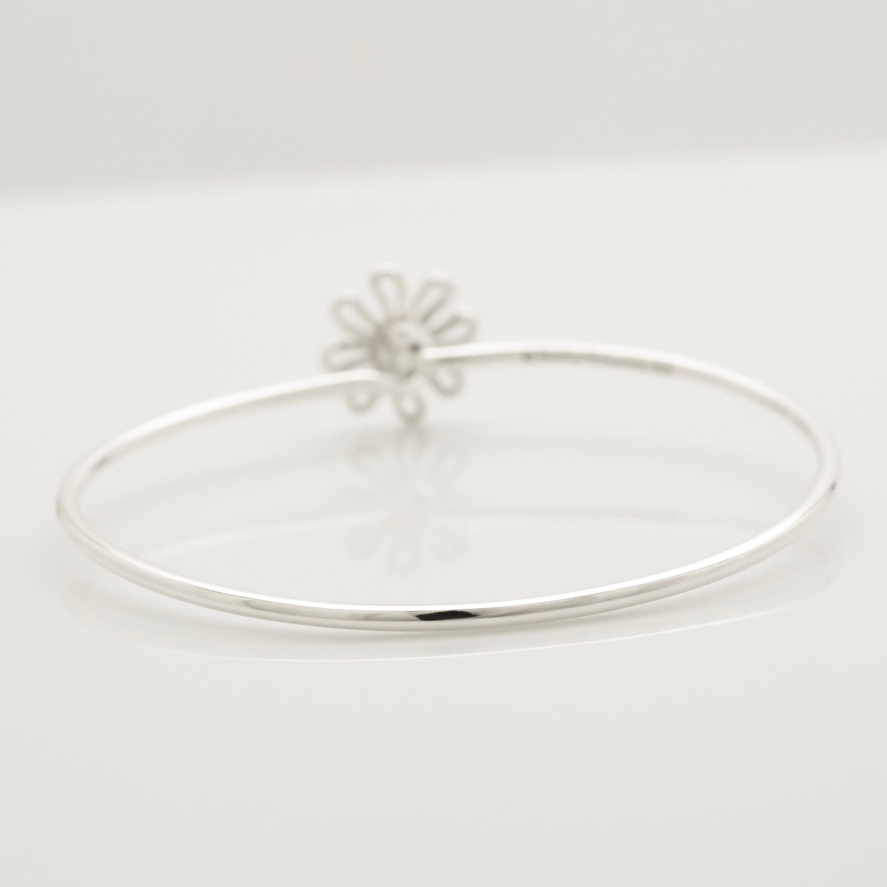 Tiffany & Co. Daisy Flower Hook Bangle Bracelet  Sterling Silver 925