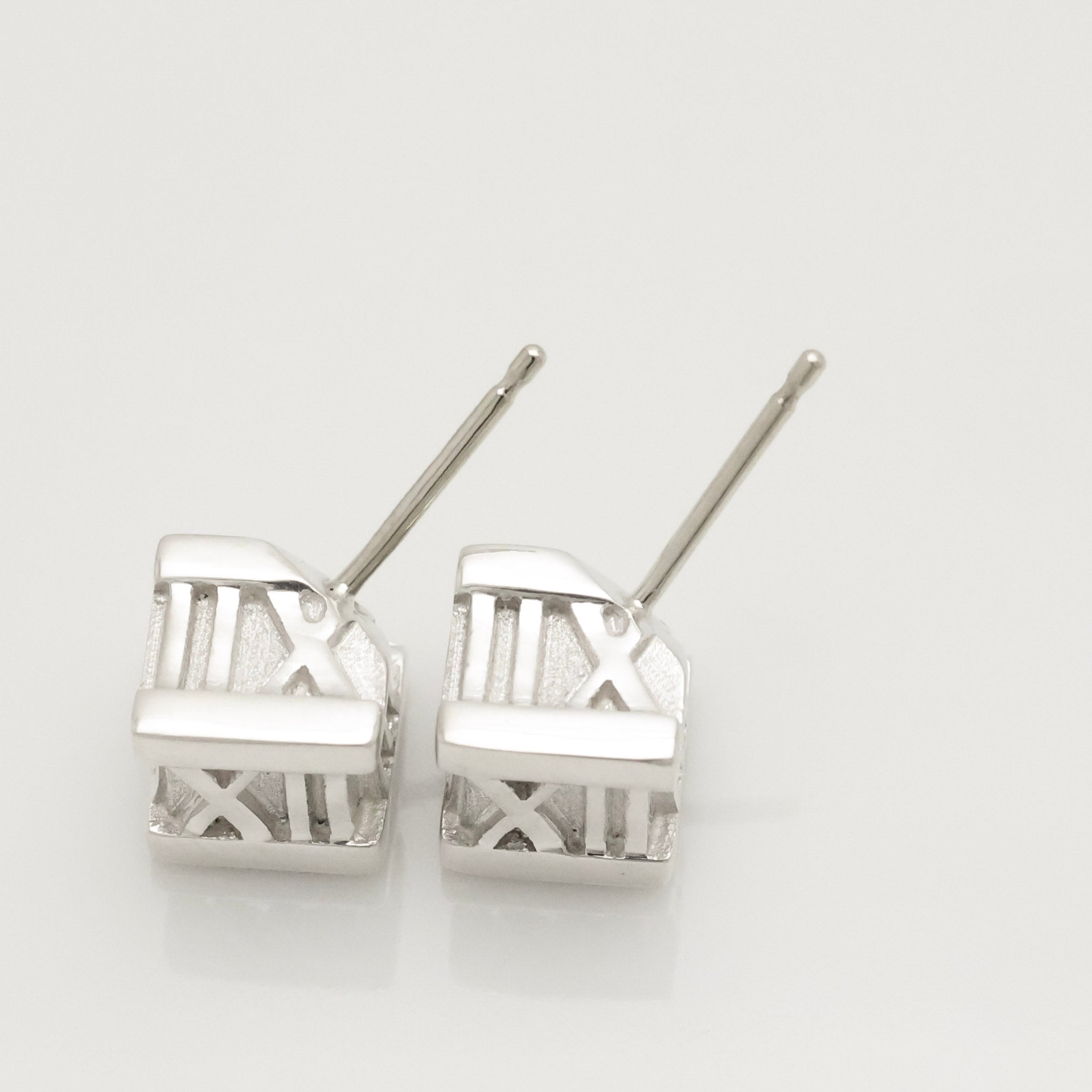 TIFFANY&Co. アトラス キューブ スタッド ピアス AG925