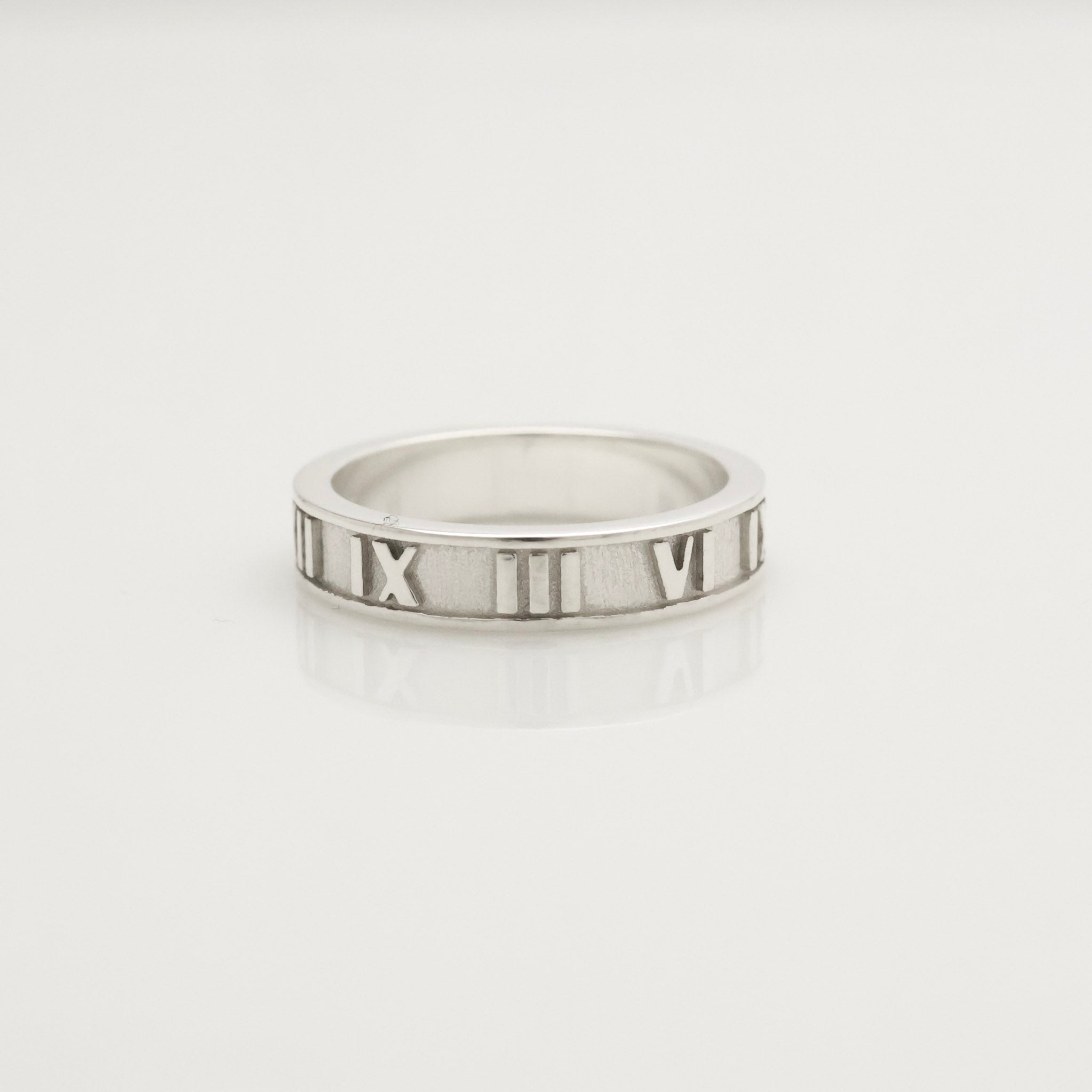 Tiffany & Co. Atlas Ring Size US 5.25 Sterling Silver 925
