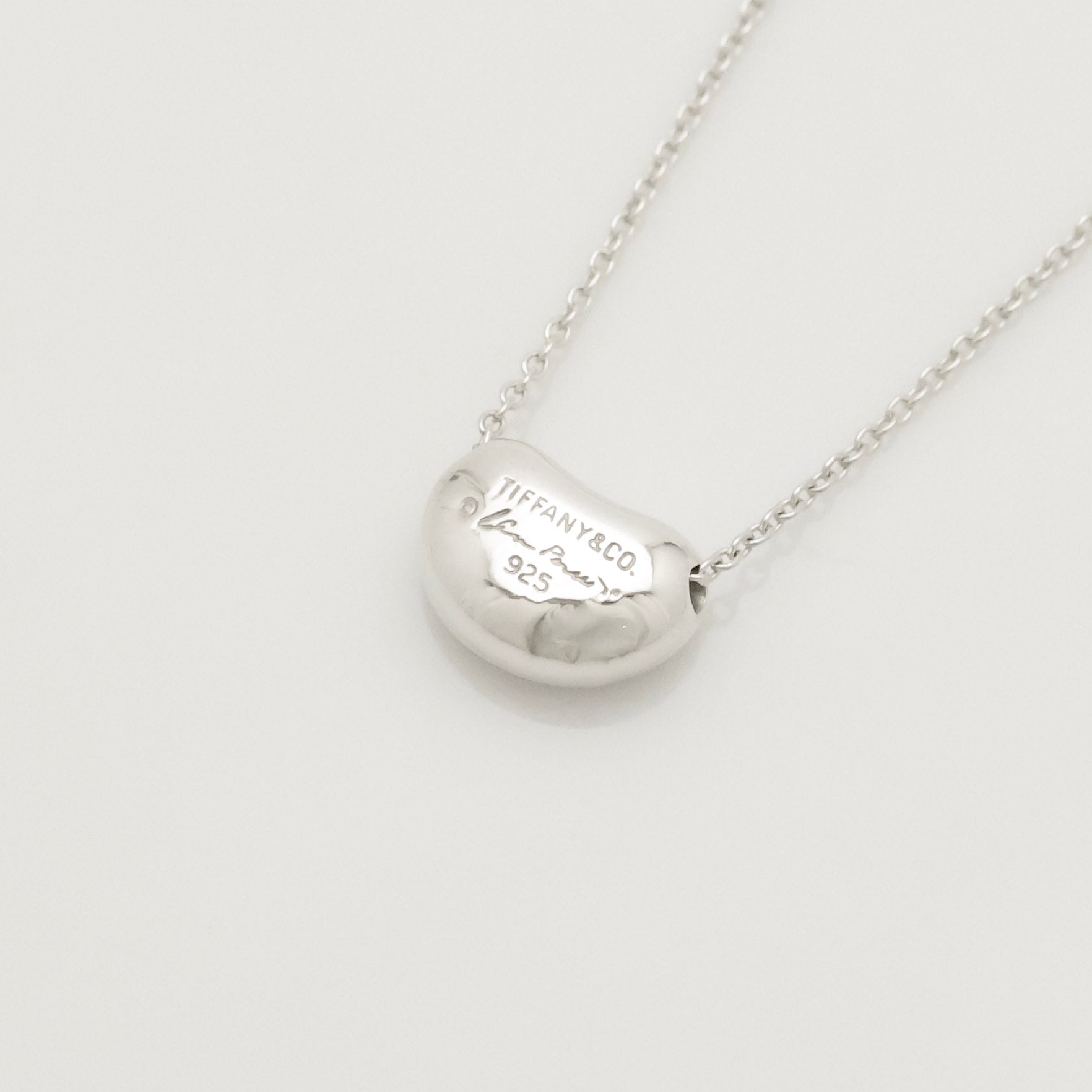 Tiffany & Co. Peretti Mini  Bean Necklace  Sterling Silver 925 