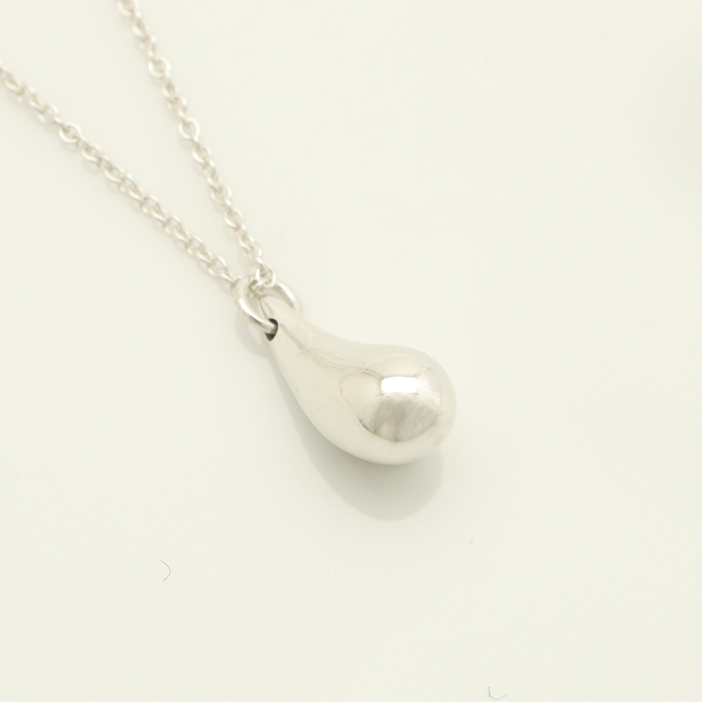 TIFFANY&Co. ティアドロップ エルサペレッティ ネックレス AG925