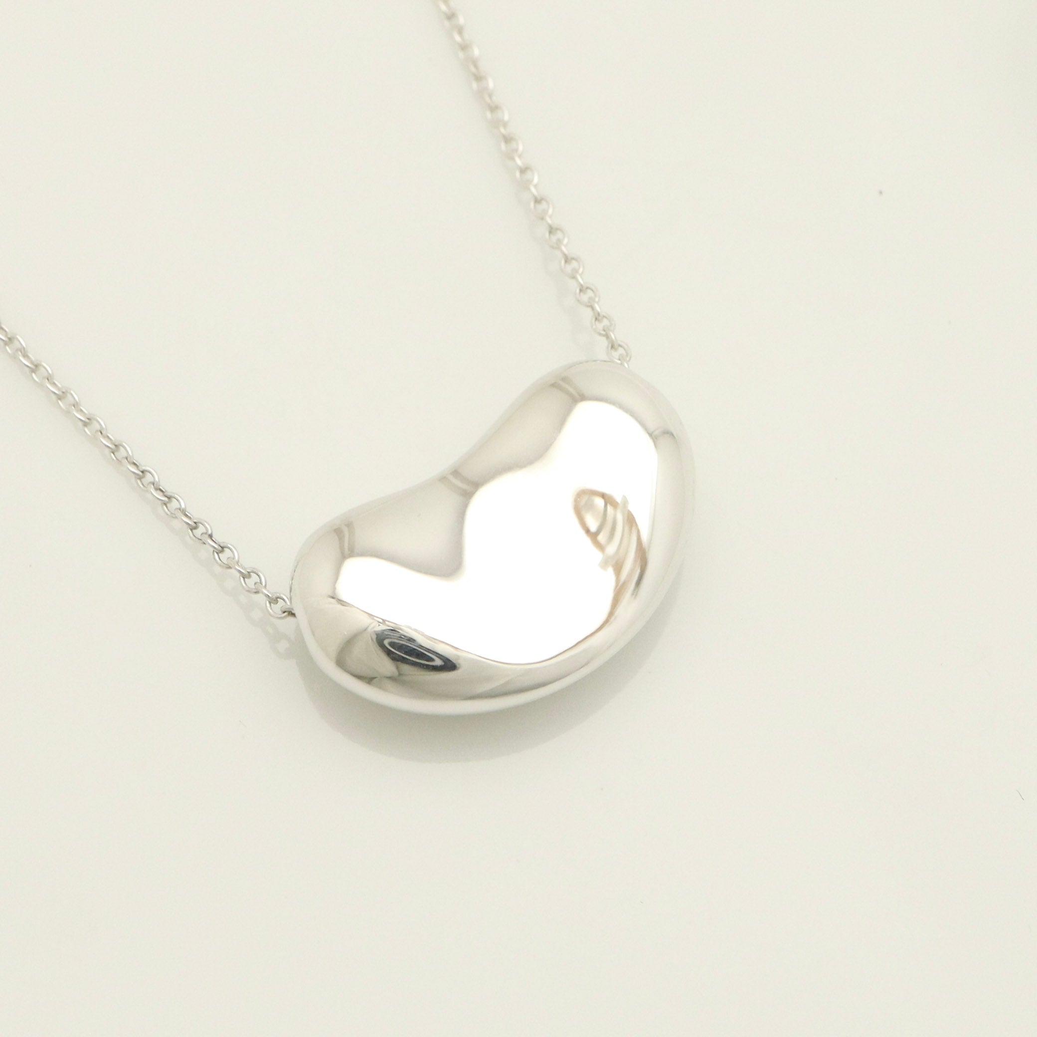 TIFFANY&Co.ラージ ビーン エルサペレッティ ネックレス AG925