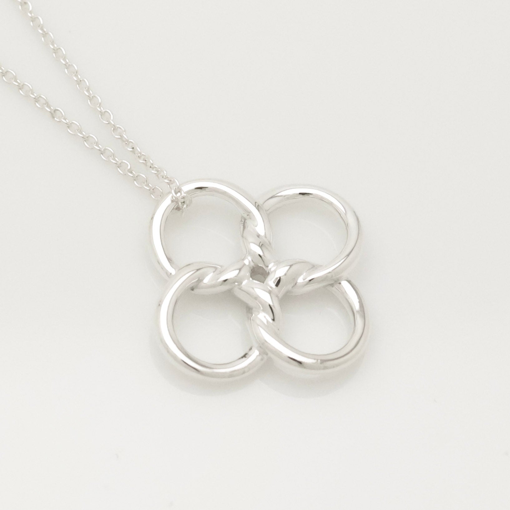 Tiffany & Co. Quadrifoglio Four Leaf Clover Necklace Sterling Silver 925