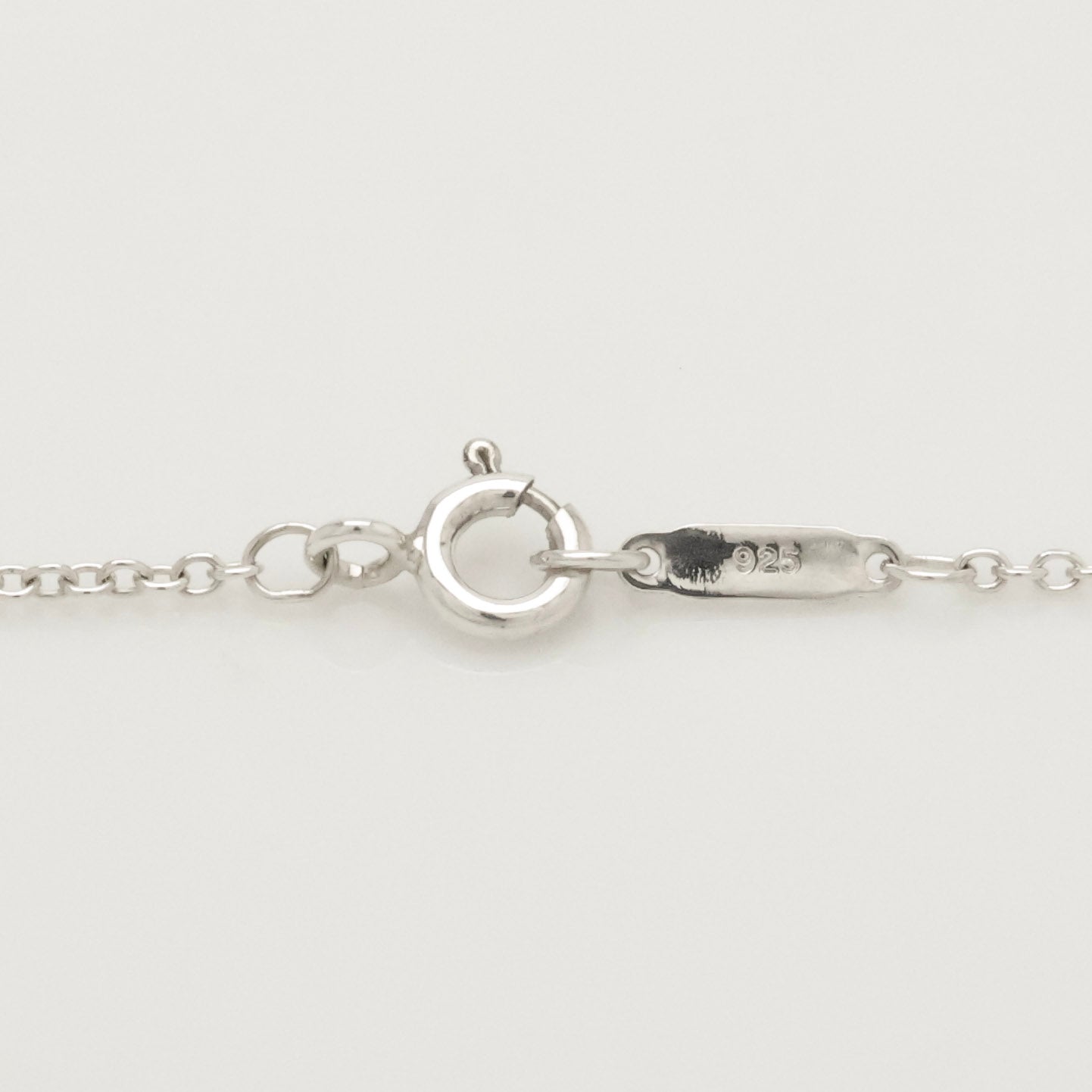 Tiffany & Co. Notes New York Large Wavy Round Circle Necklace Sterling Silver 925