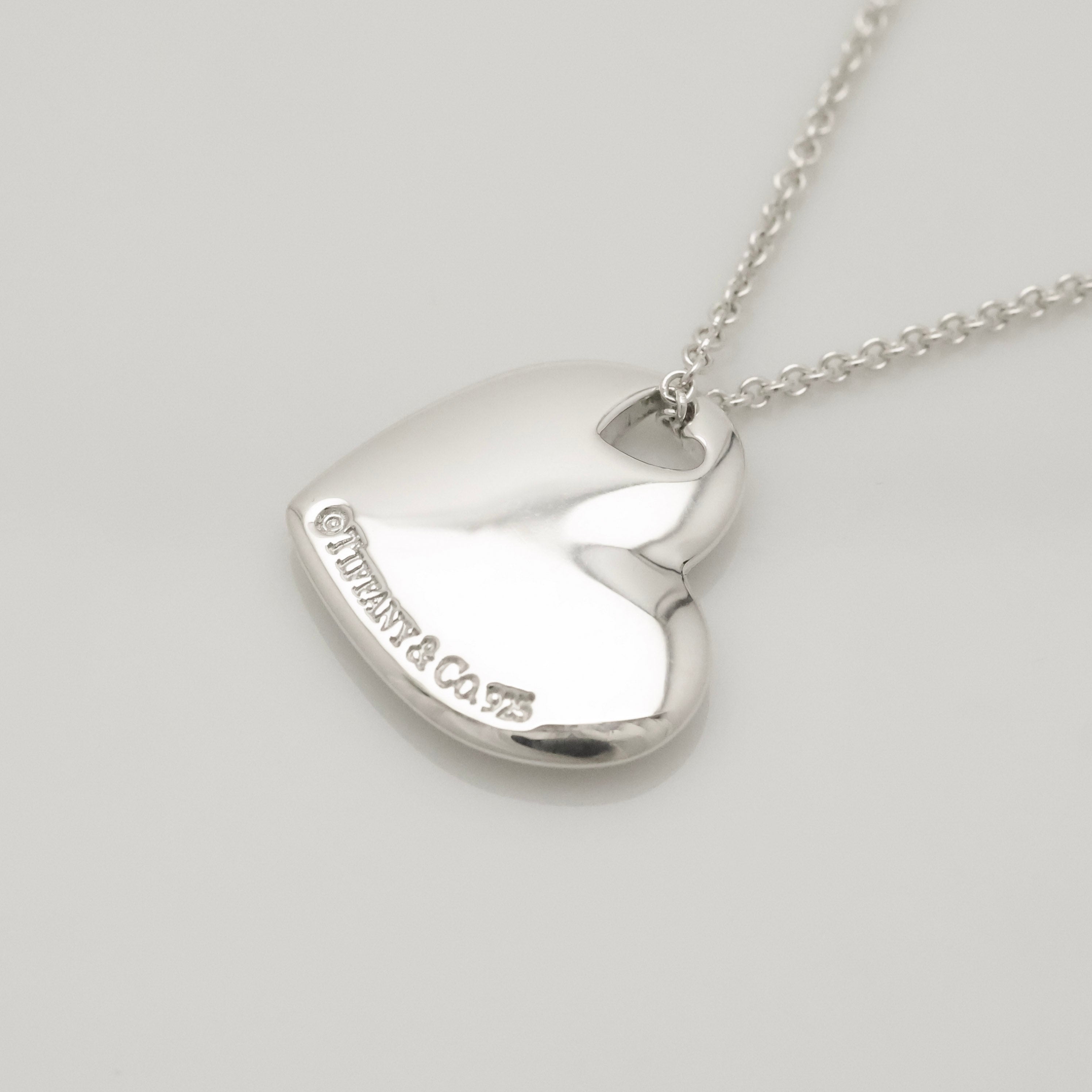 TIFFANY&Co. 2 ハート ステンシル カットアウト ネックレス AG925