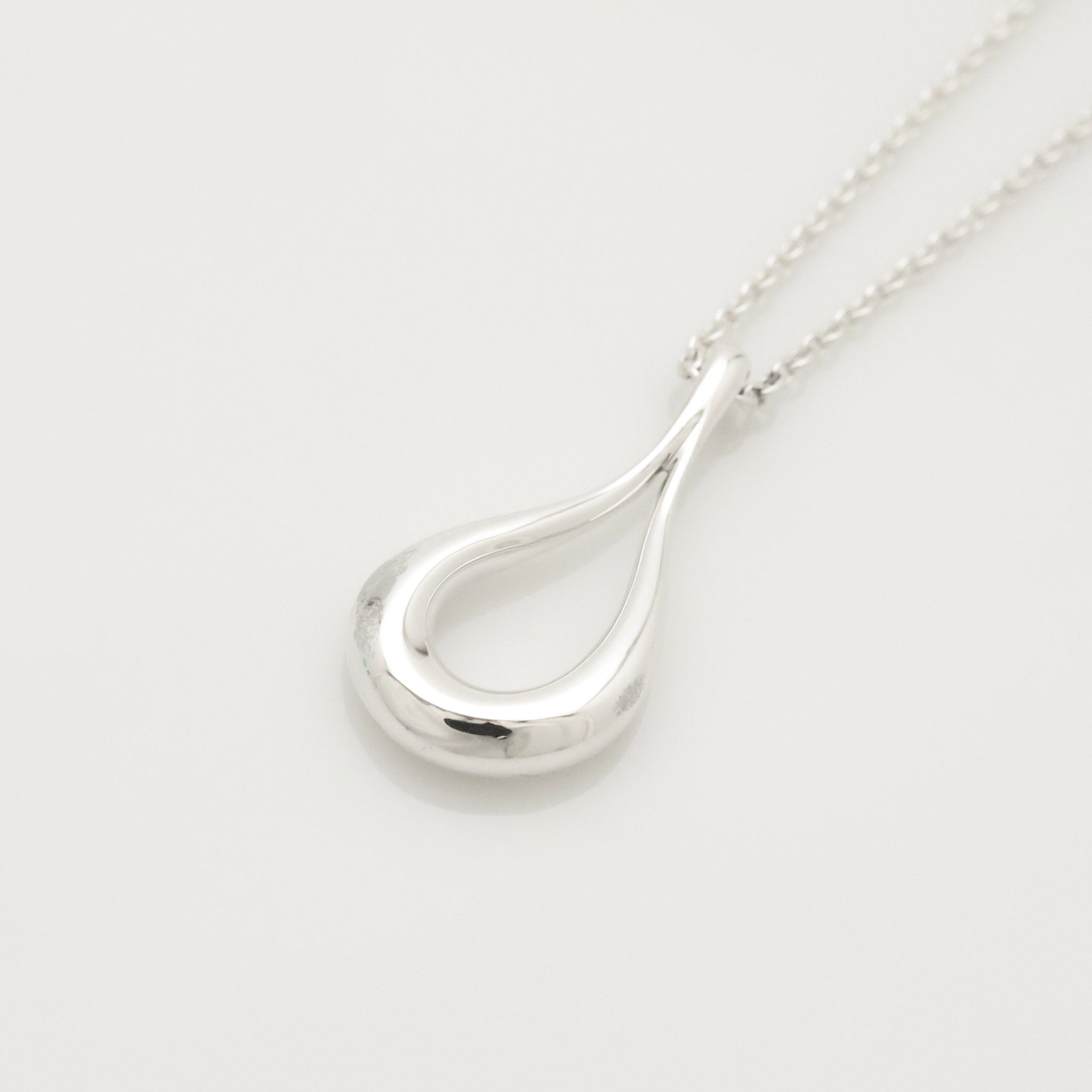 TIFFANY&Co. オープン ティアドロップ エルサペレッティ ネックレス AG925