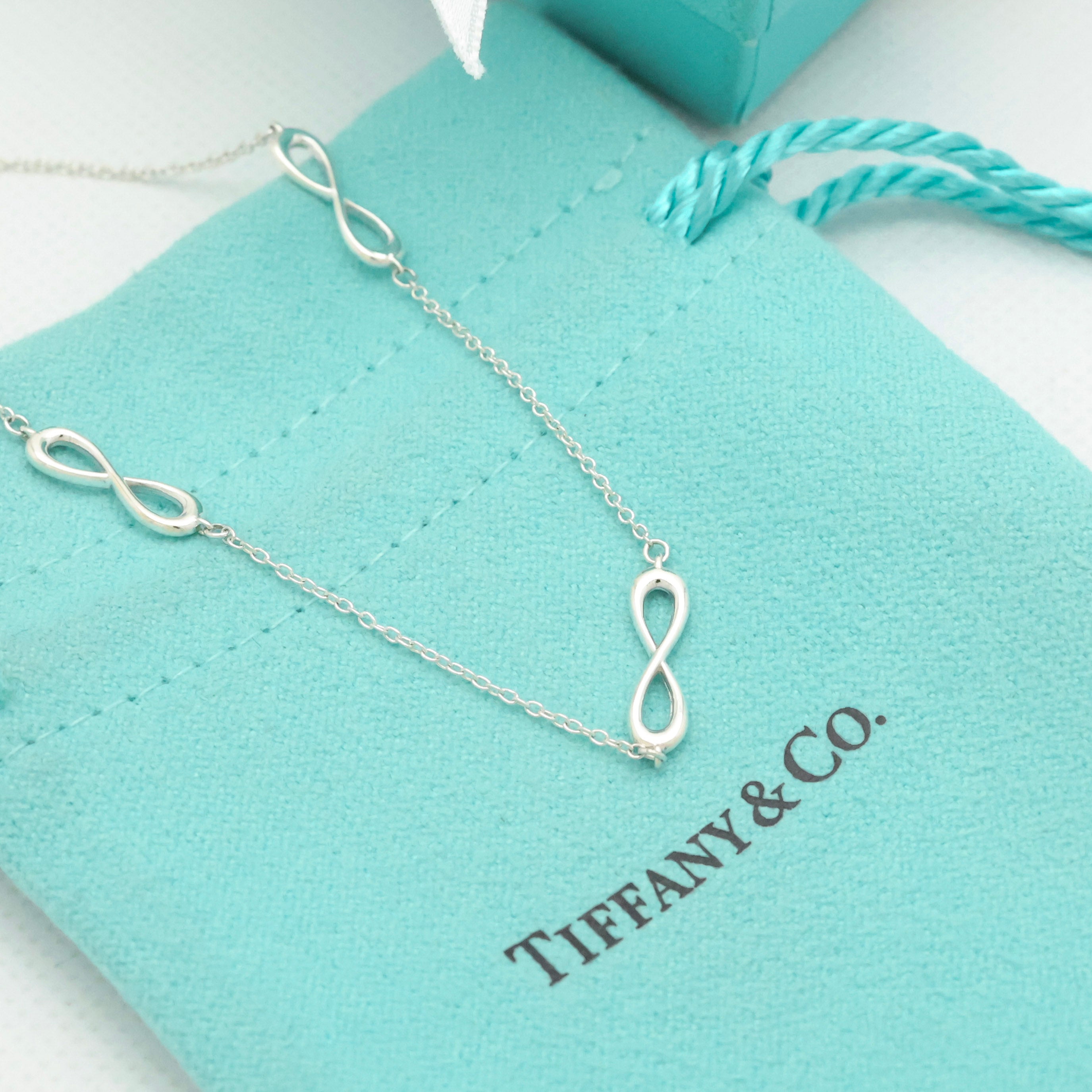 TIFFANY&Co. 3連 トリプル インフィニティ エンドレス ブレスレット AG925