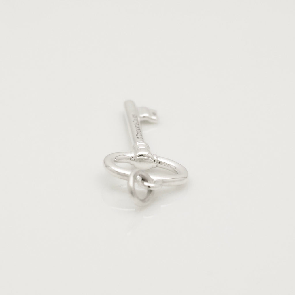 TIFFANY&Co. オーバル キー チャーム AG925