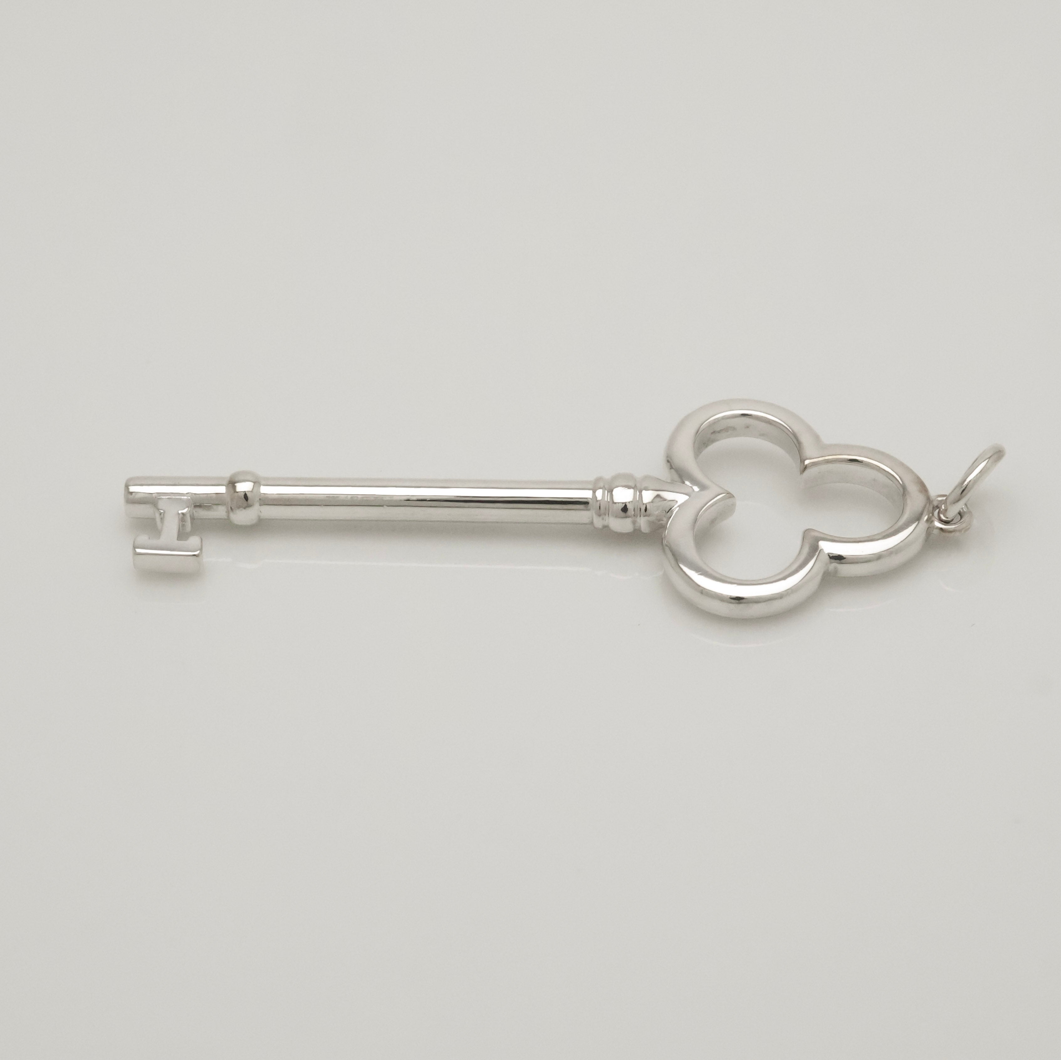 TIFFANY&Co. トレフォイル クローバー キー チャーム AG925