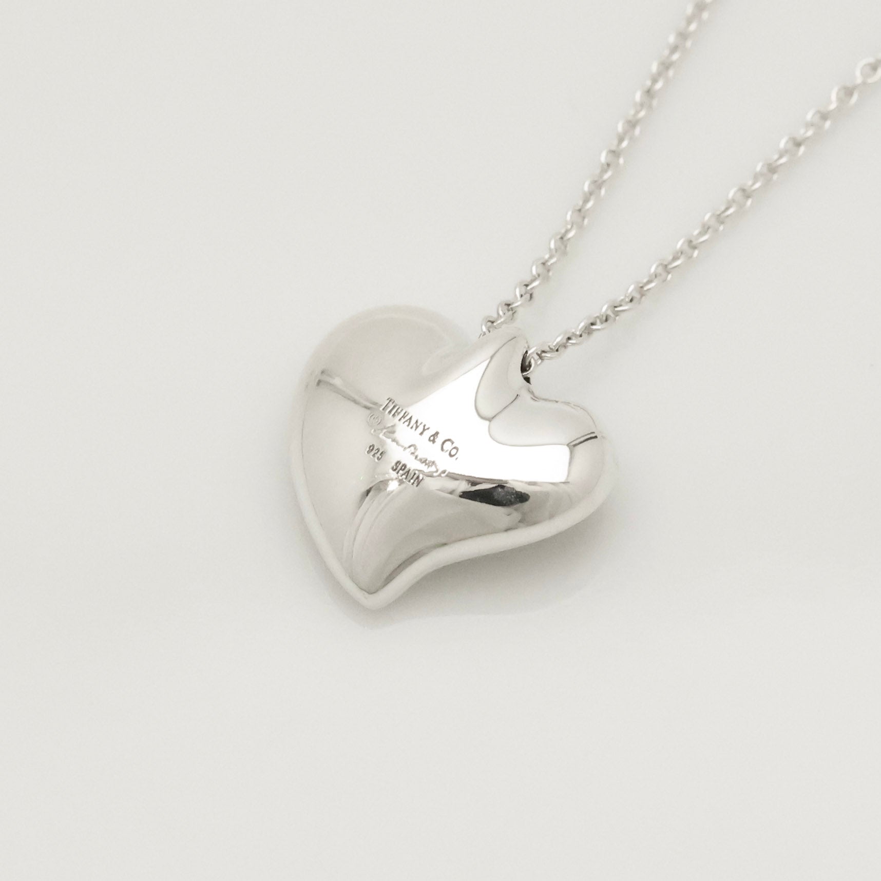 TIFFANY&Co. カーブド ハート エルサペレッティ ネックレス AG925
