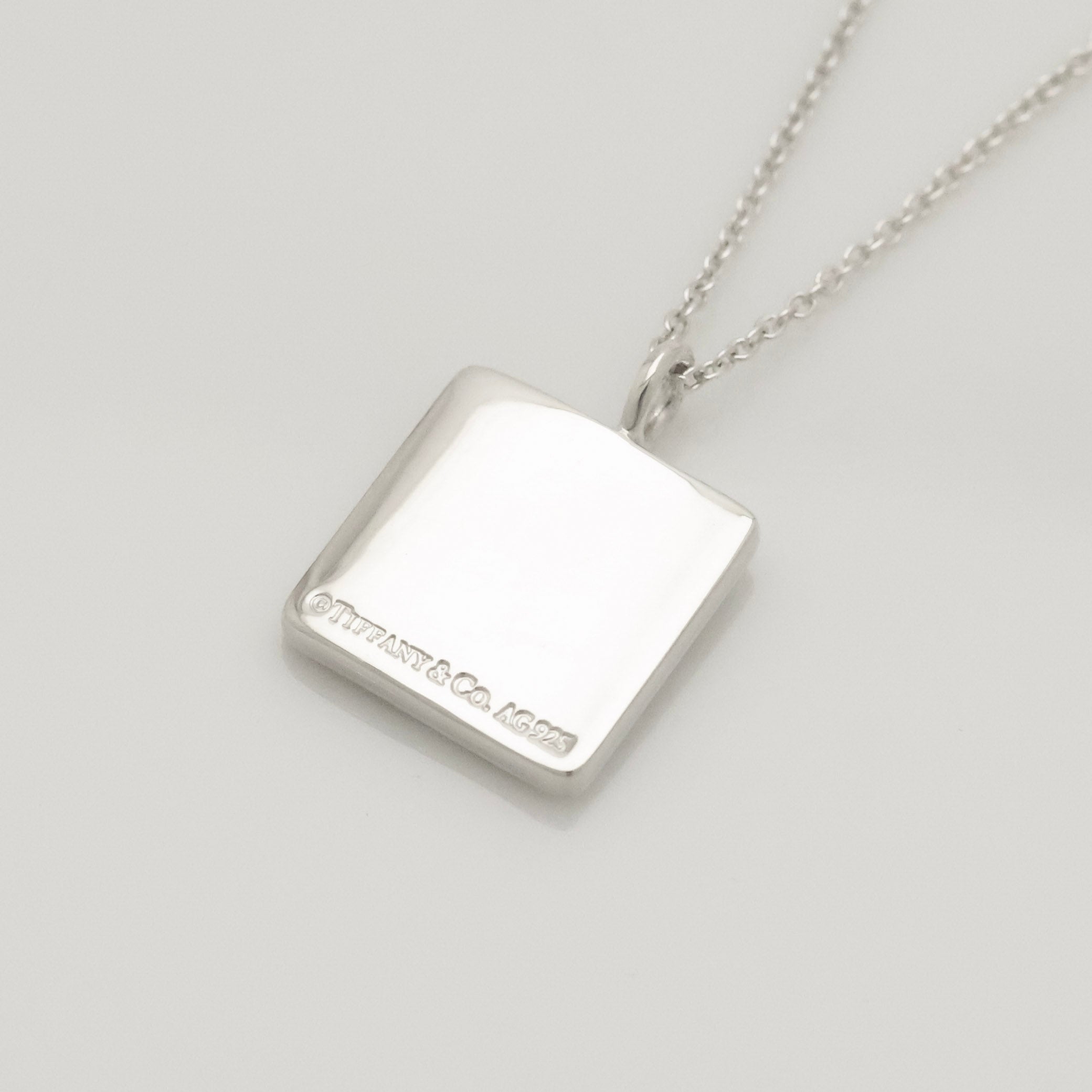 TIFFANY&Co. ノーツ スクエア プレート ネックレス AG925
