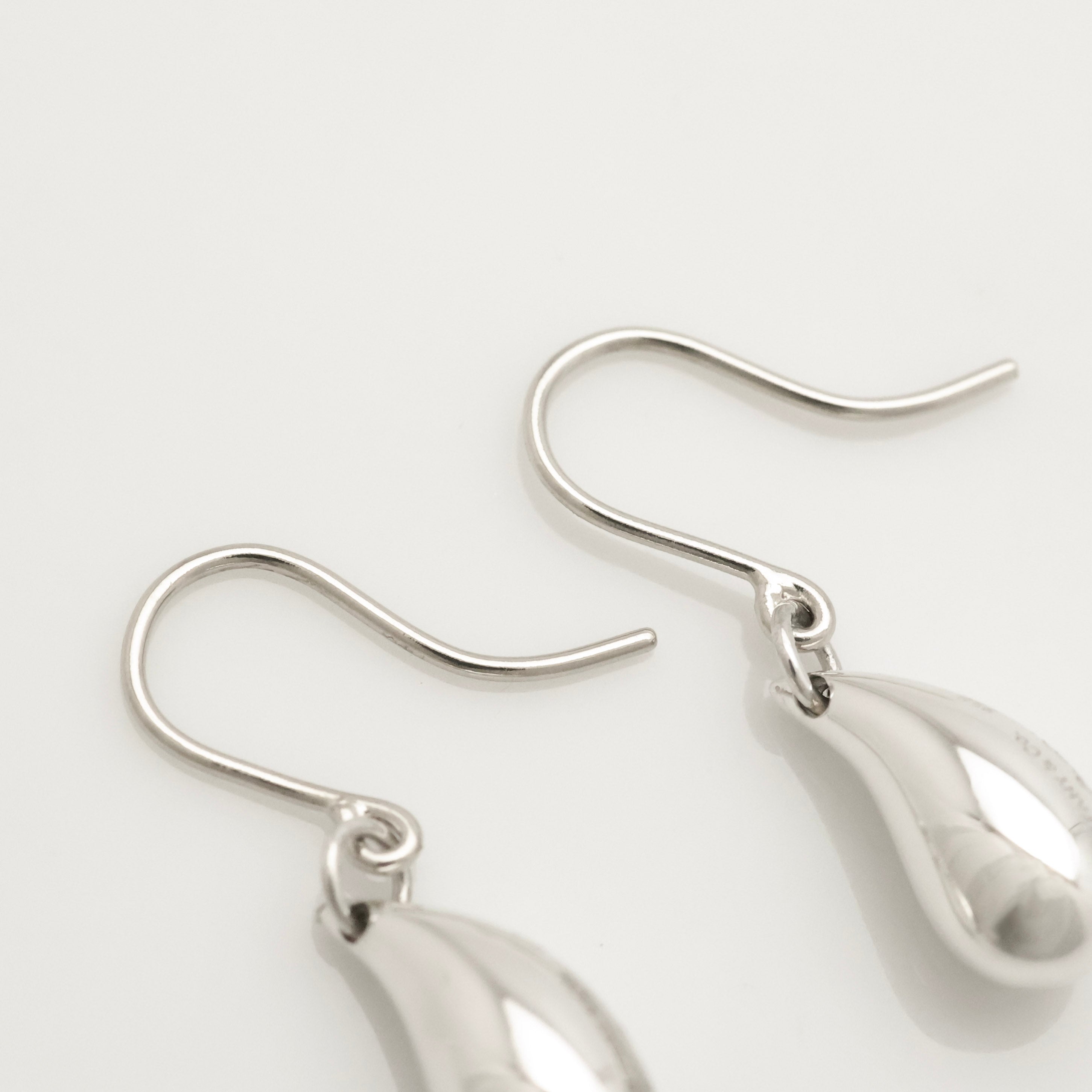 Tiffany & Co. Peretti Teardrop Dangle Earrings Sterling Silver 925