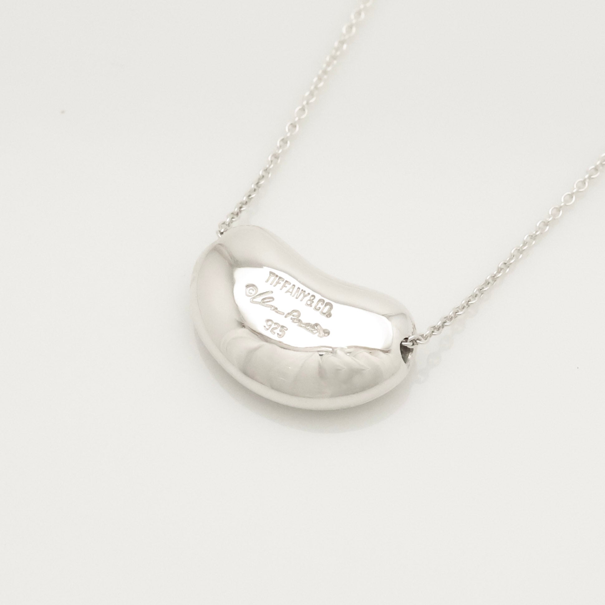  Tiffany & Co. Peretti Large  Bean Necklace  Sterling Silver 925 