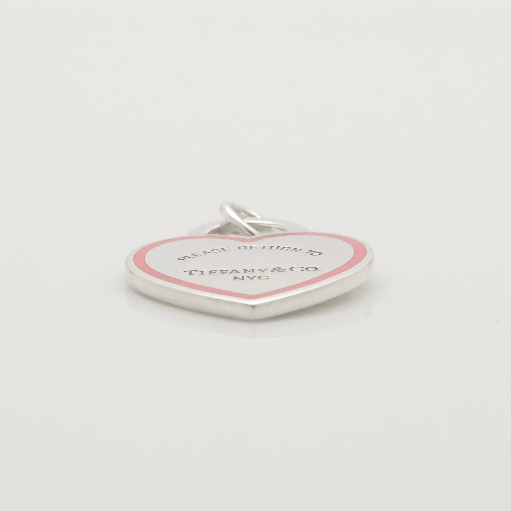 TIFFANY&Co. リターントゥ ティファニー ハート タグ ピンク エナメル チャーム AG925