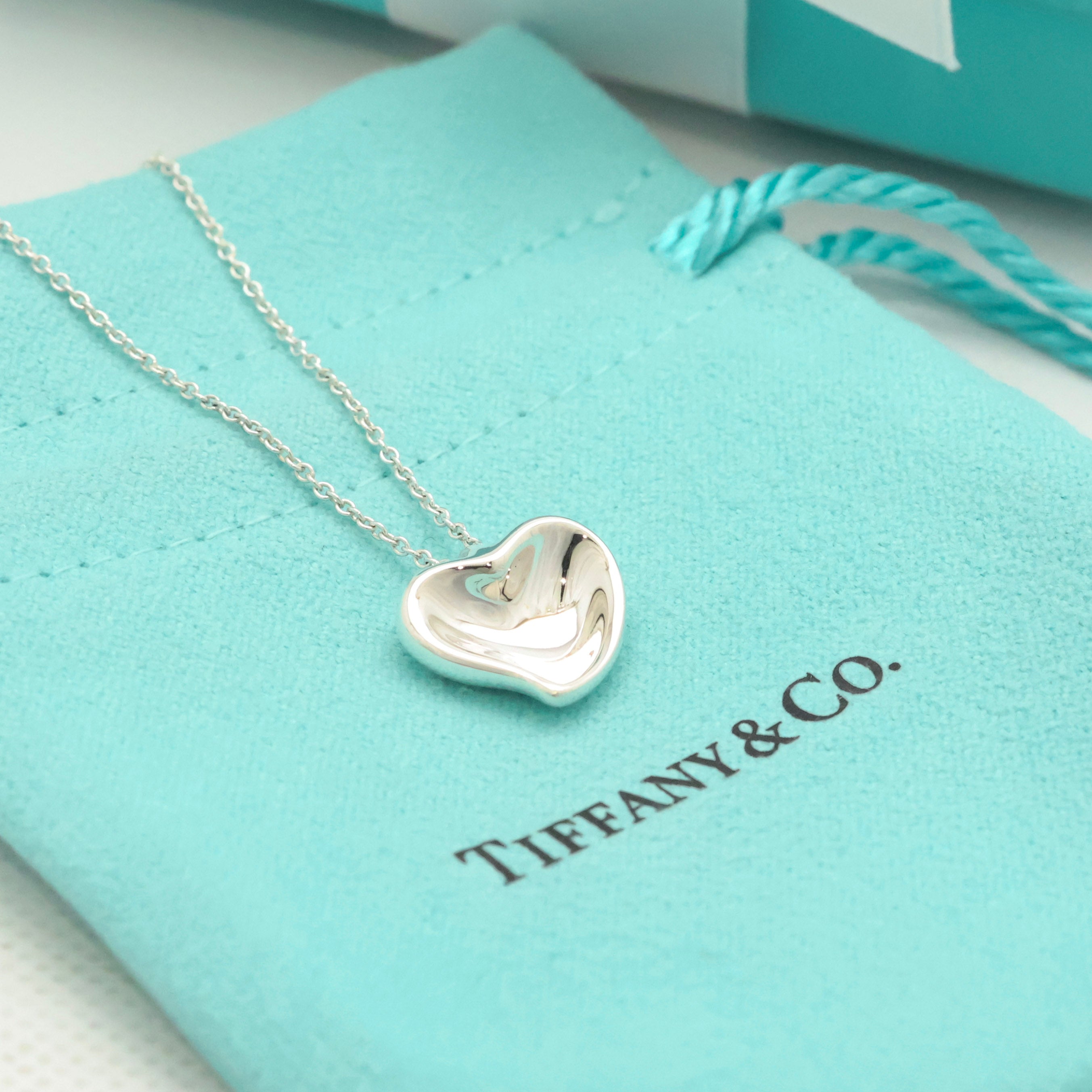 Tiffany & Co. Peretti Curved Full Heart Necklace Sterling Silver 925