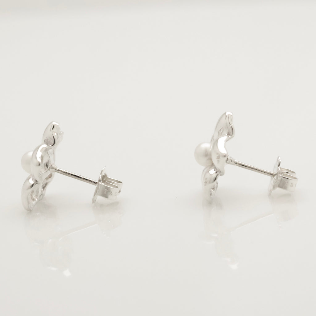 TIFFANY&Co. フラワー パール スタッド ピアス AG925