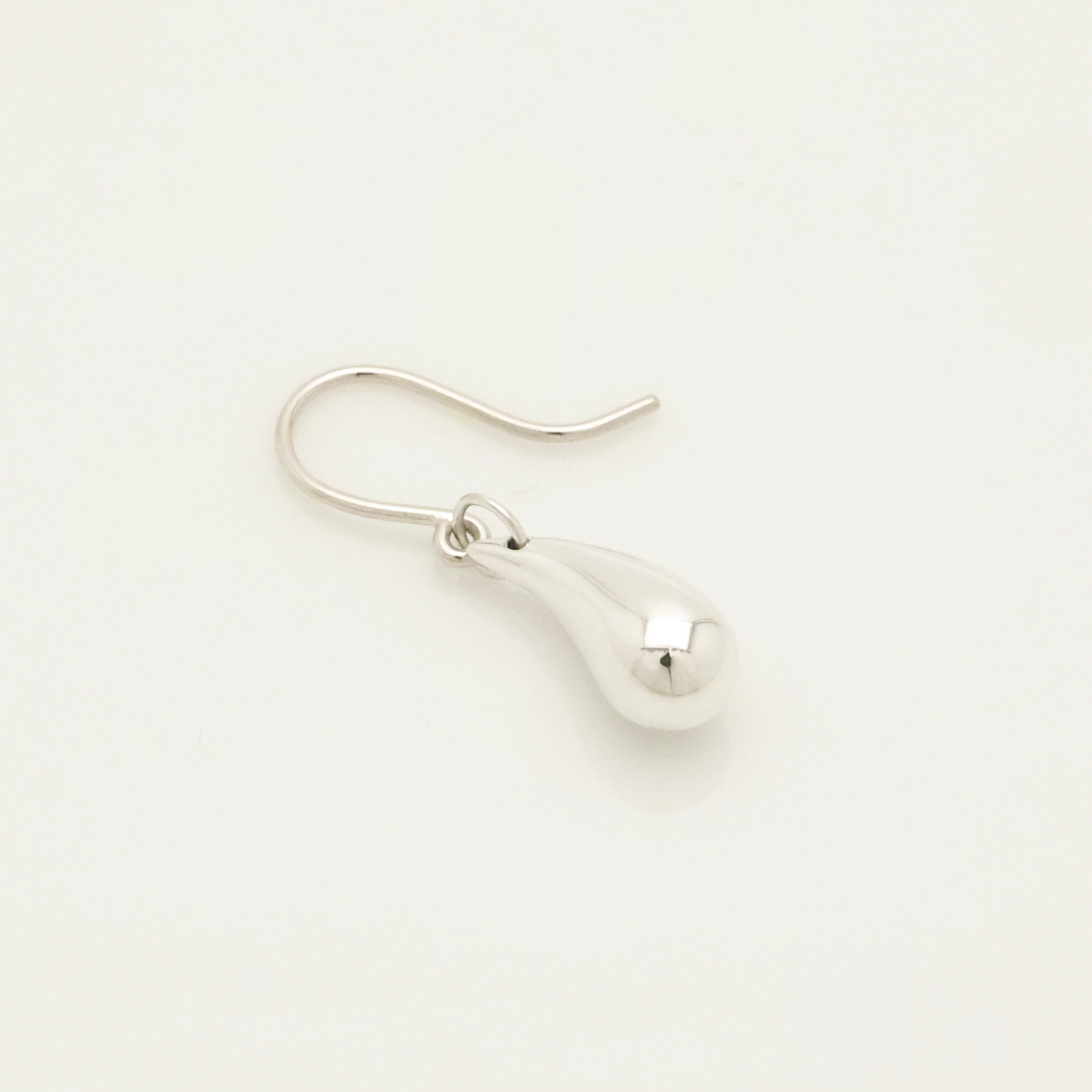 Tiffany & Co.SINGLE Peretti Teardrop Dangle Earrings Sterling Silver 925