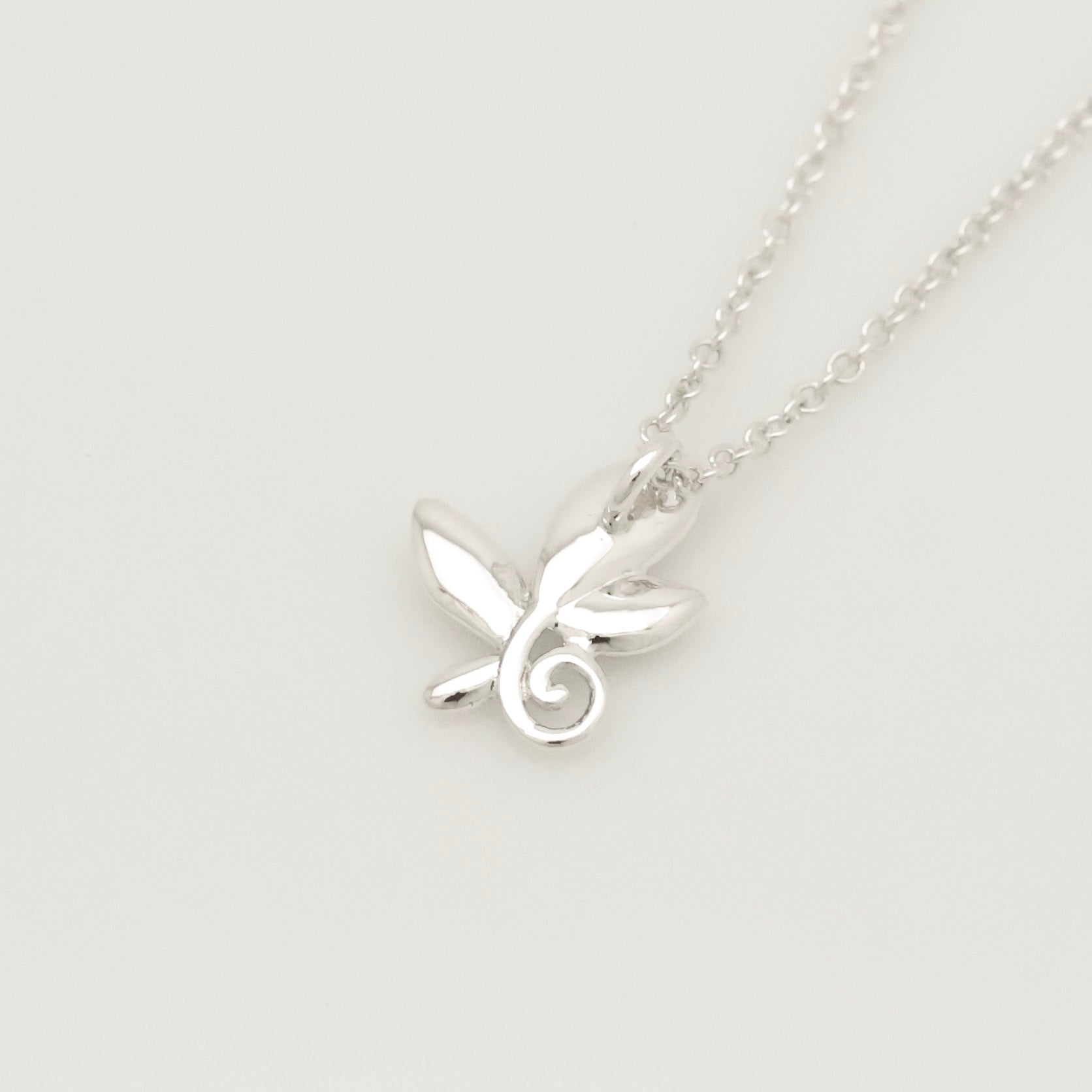 Tiffany & Co. Olive Leaf Necklace Sterling Silver 925 