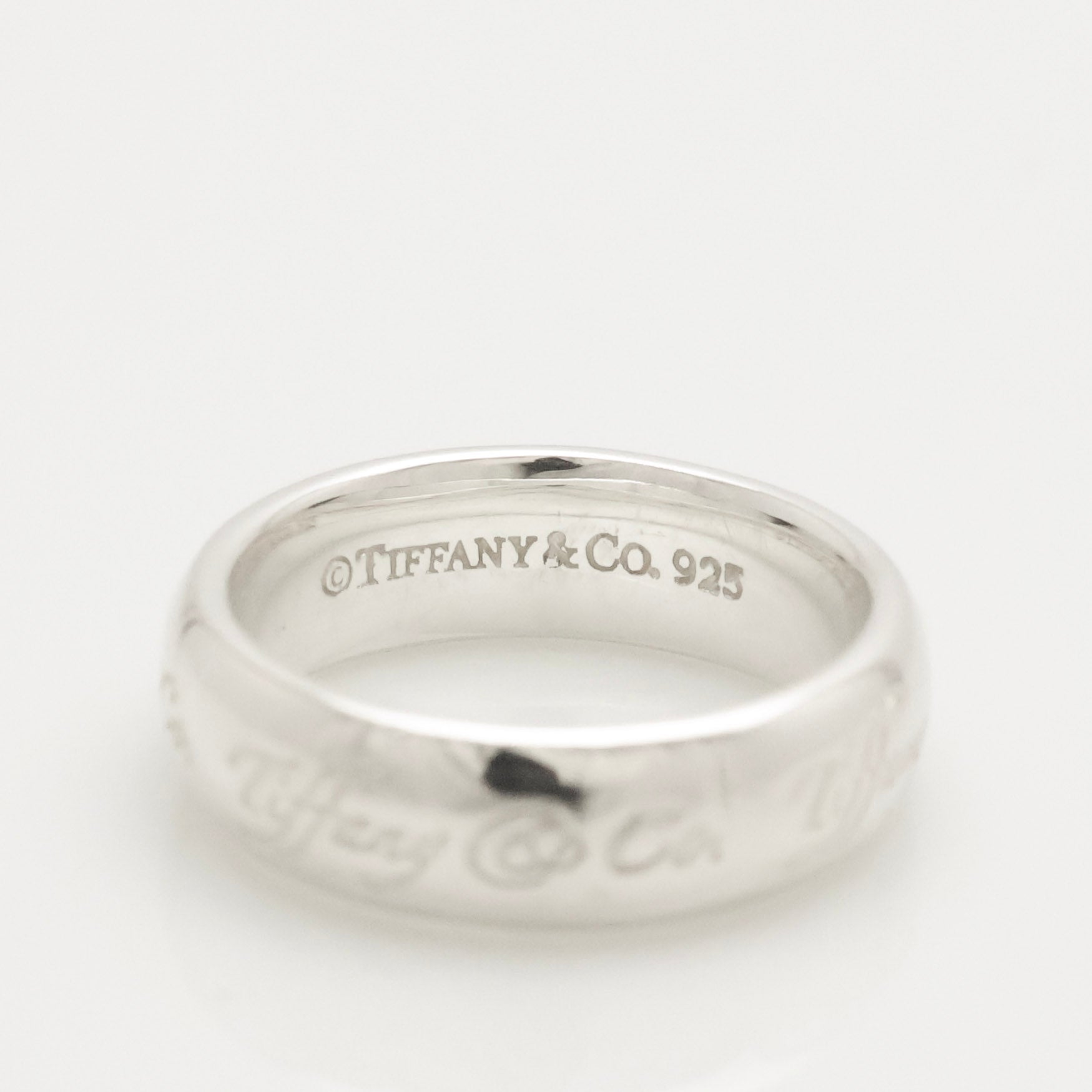 TIFFANY&Co. ノーツ ナロー ロゴ  リング AG925
