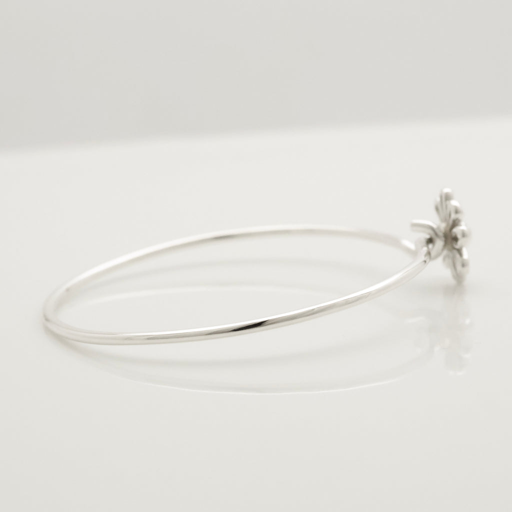 Tiffany & Co. Daisy Flower Hook Bangle Bracelet  Sterling Silver 925