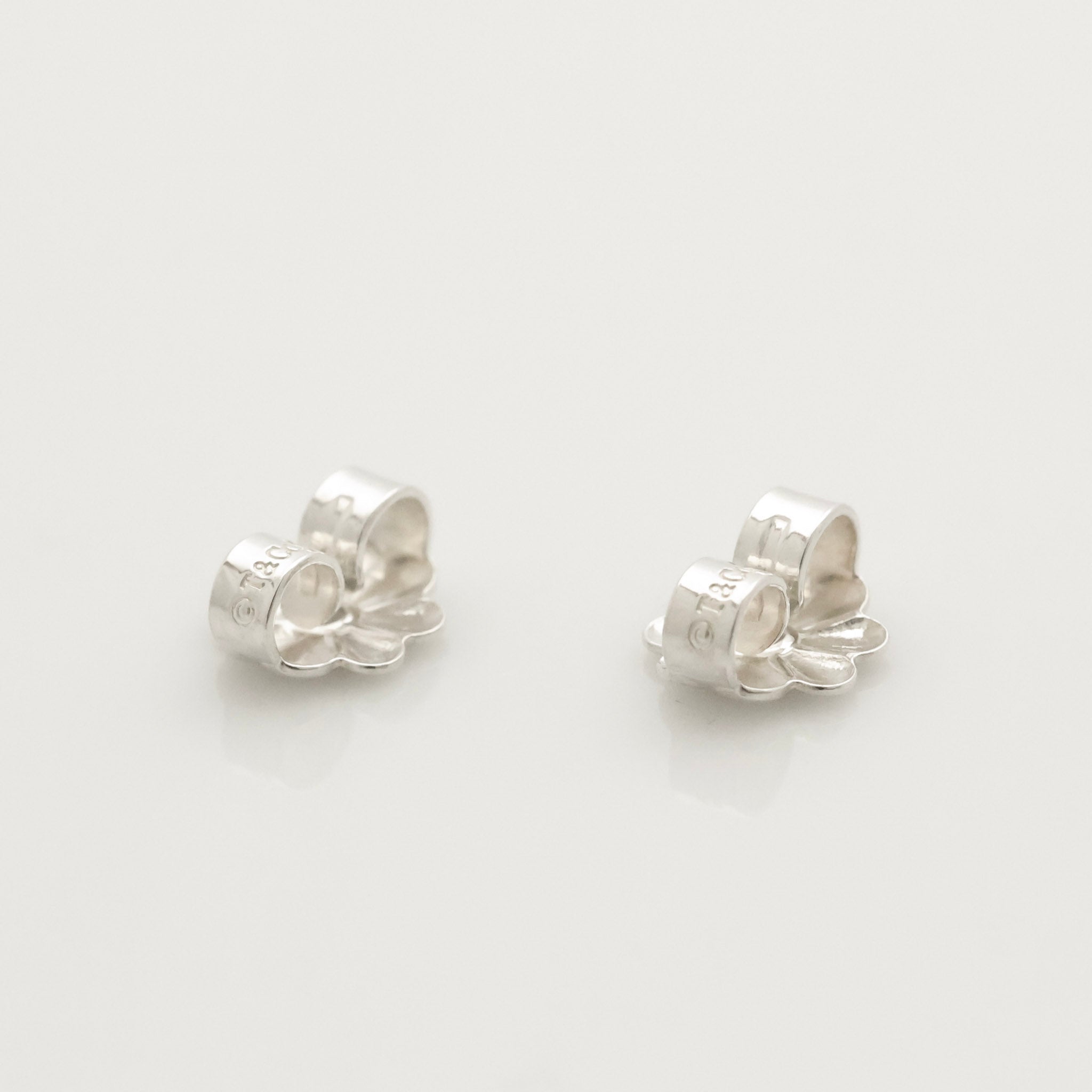 TIFFANY&Co. ティアドロップ エルサペレッティ スタッド ピアス AG925