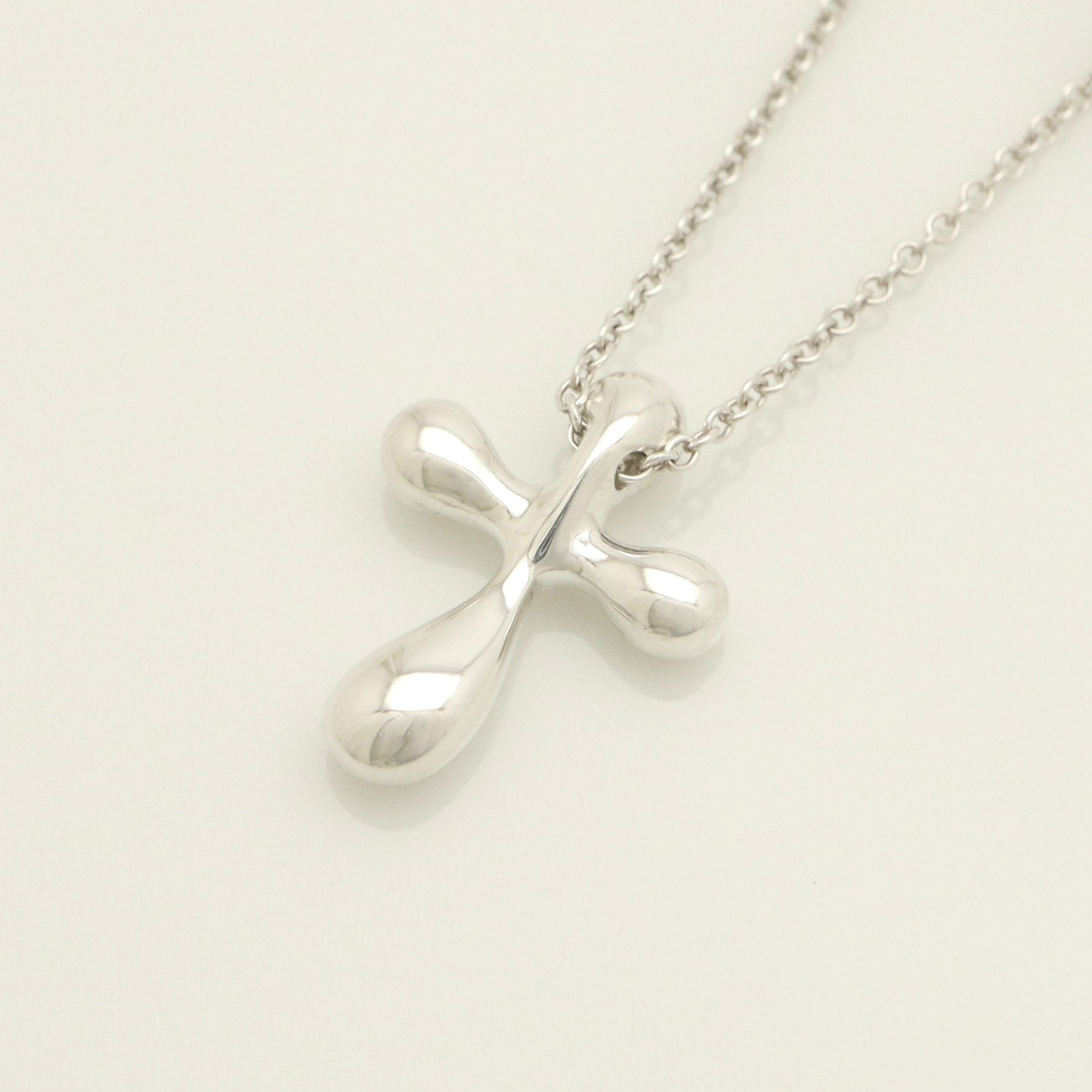 TIFFANY&Co. クロス エルサペレッティ ネックレス AG925