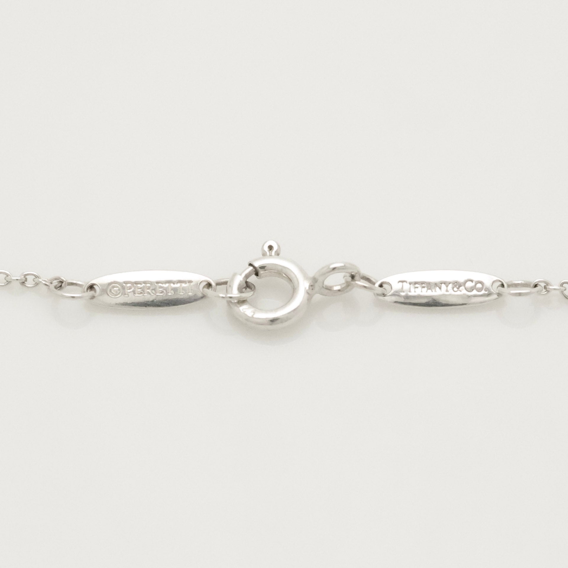  Tiffany & Co. Peretti Mini  Bean Necklace  Sterling Silver 925 