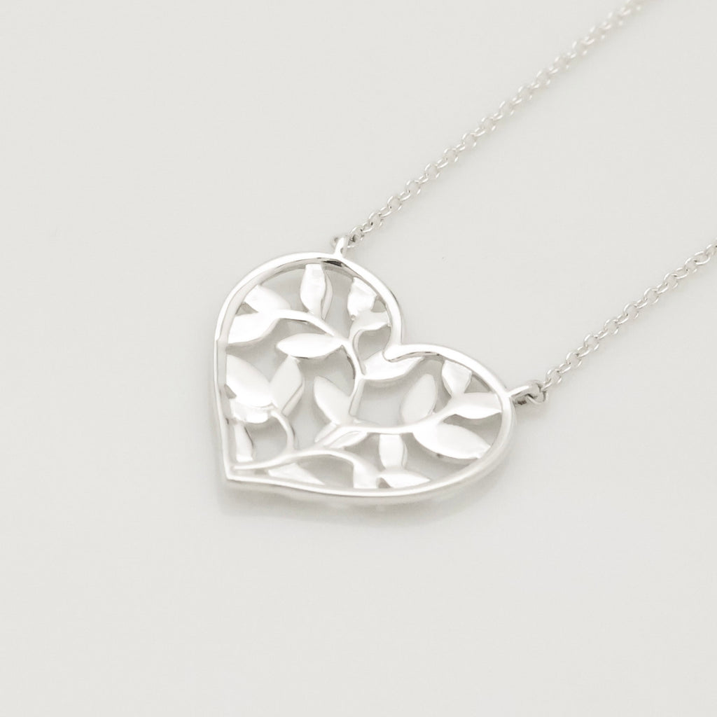 Tiffany & Co. Olive Leaf Heart Necklace Pendant Sterling Silver 925