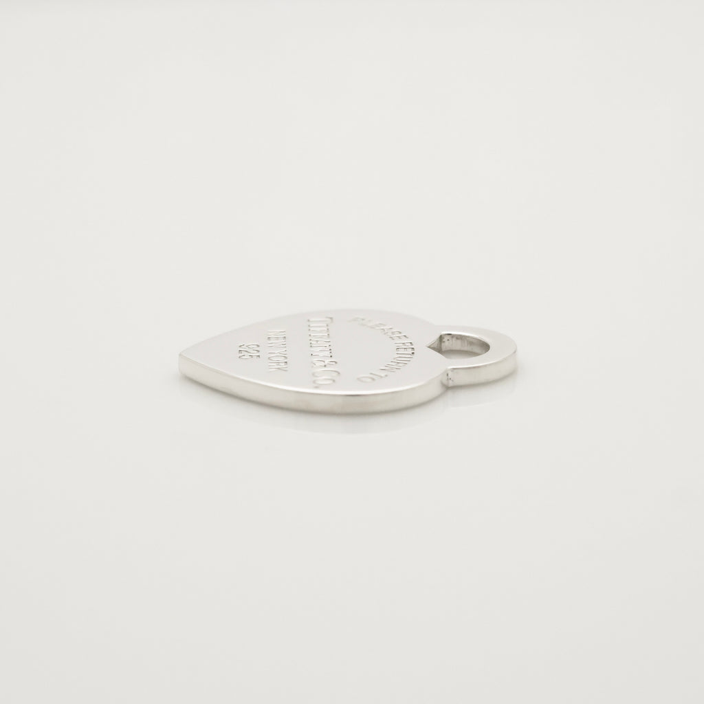 TIFFANY&Co. リターントゥ ティファニー ミディアム ハート タグ チャーム AG925