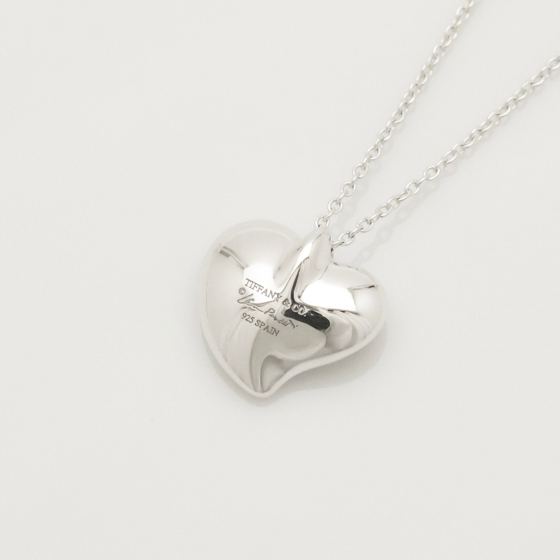 Tiffany & Co. Peretti Curved Full Heart Necklace Sterling Silver 925