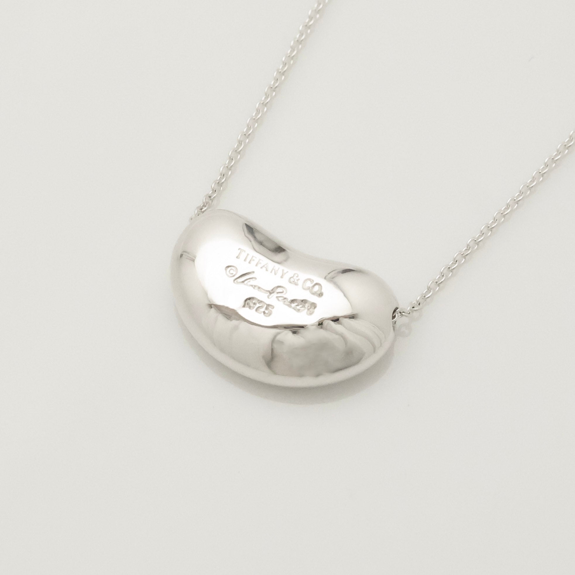  Tiffany & Co. Peretti Large  Bean Necklace  Sterling Silver 925 