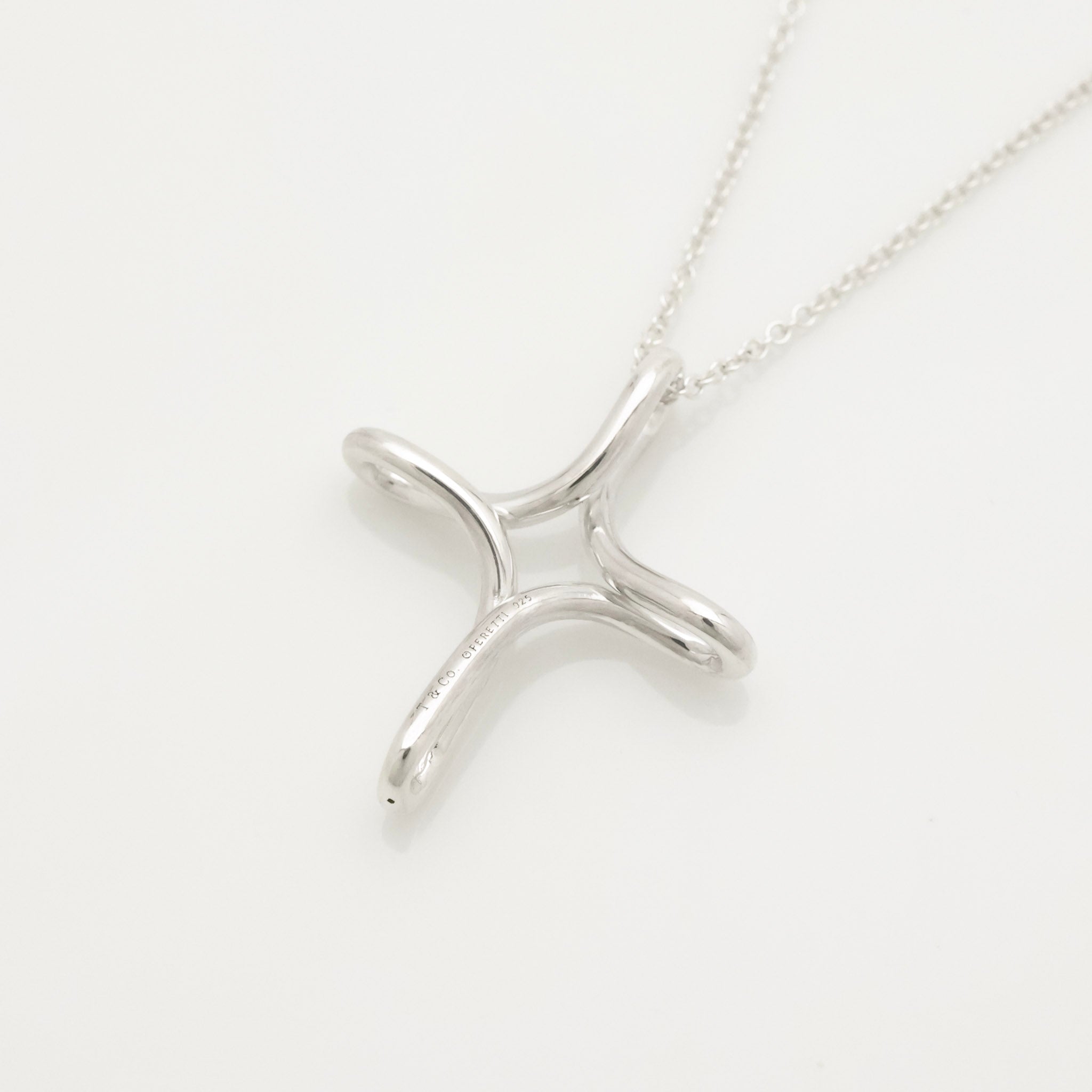 TIFFANY&Co. オープン クロス インフィニティ エルサペレッティ ネックレス AG925
