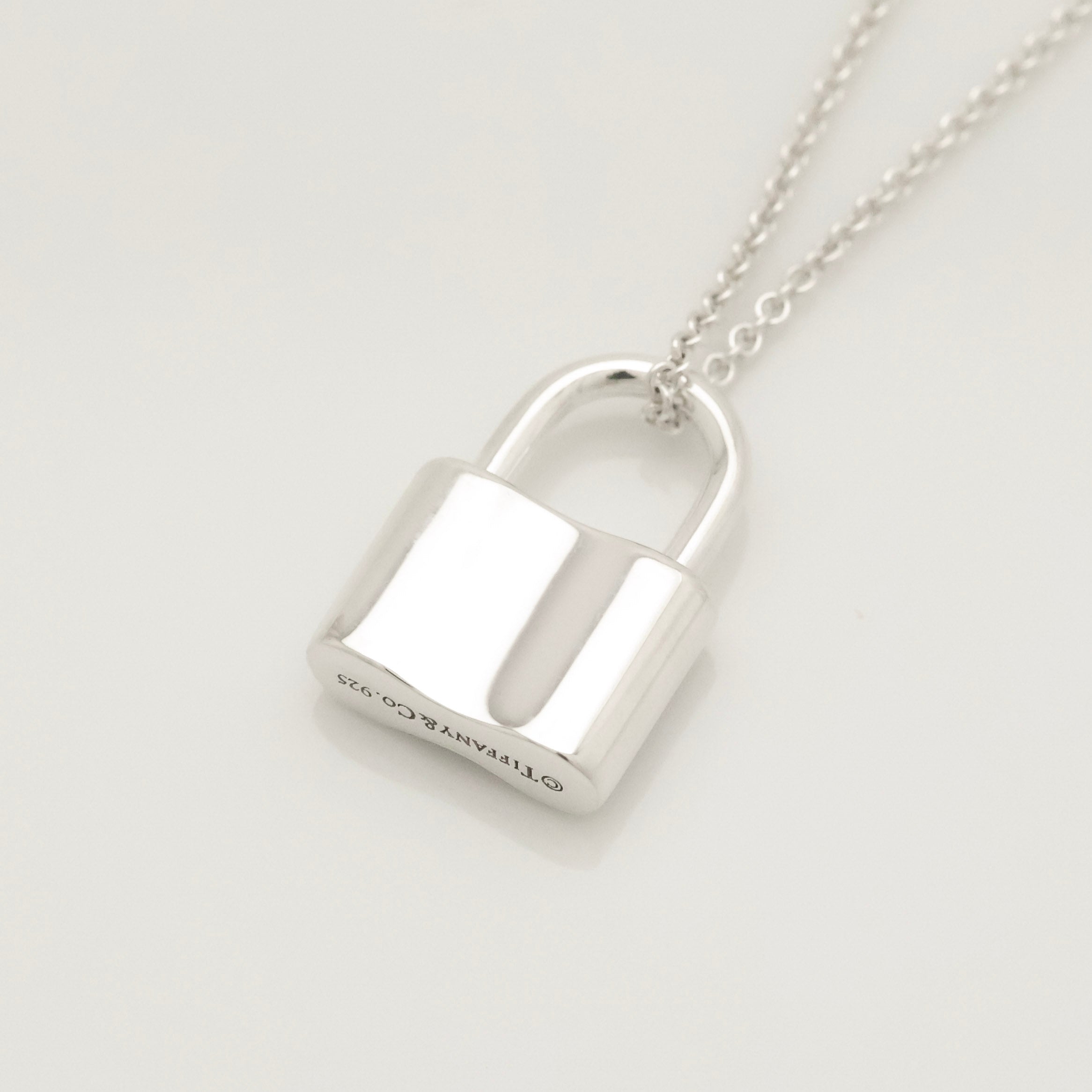 TIFFANY&Co. 1837 カデナ ロック チャーム ネックレス AG925