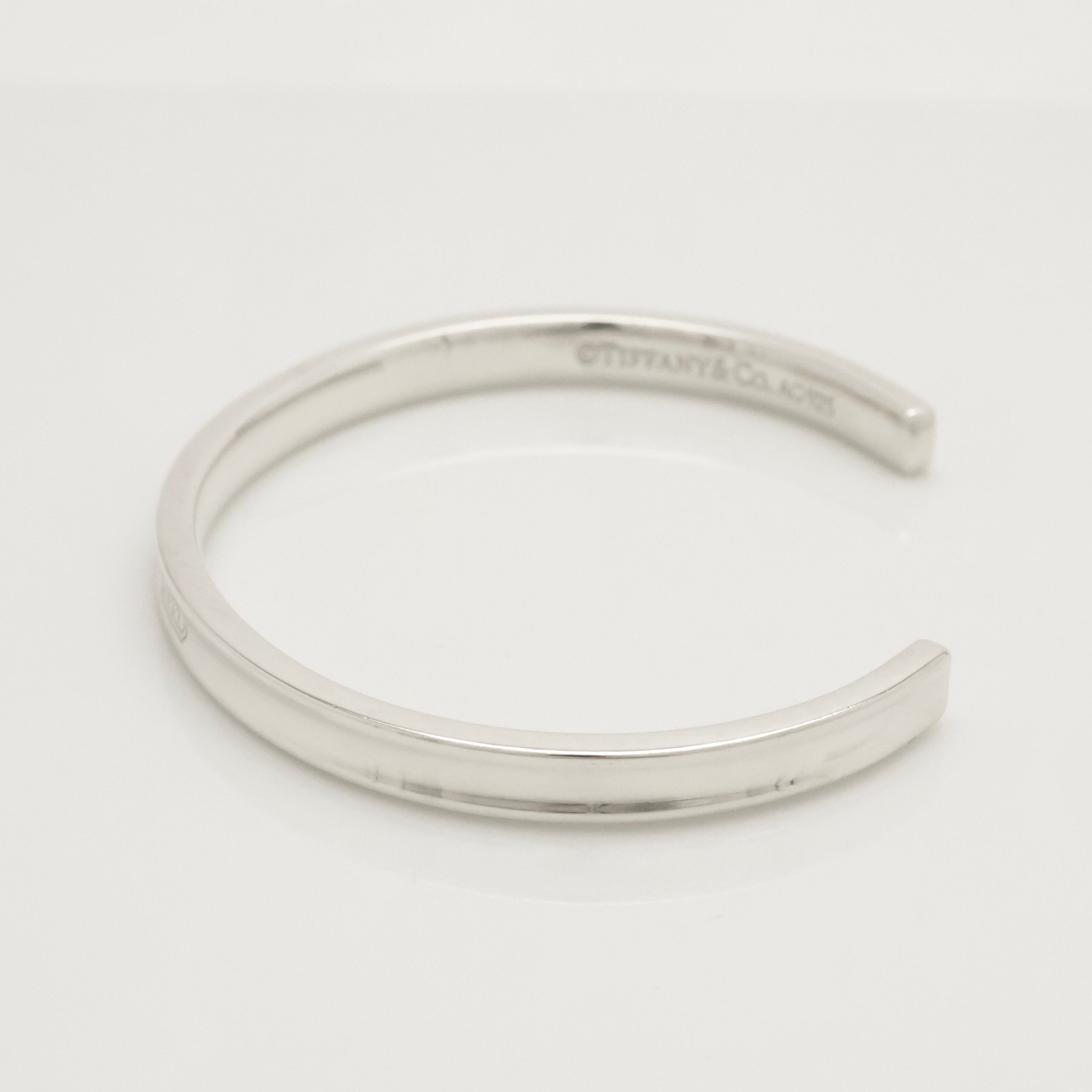Tiffany & Co. Interlocking Double Loop Bangle Bracelet Sterling Silver 925