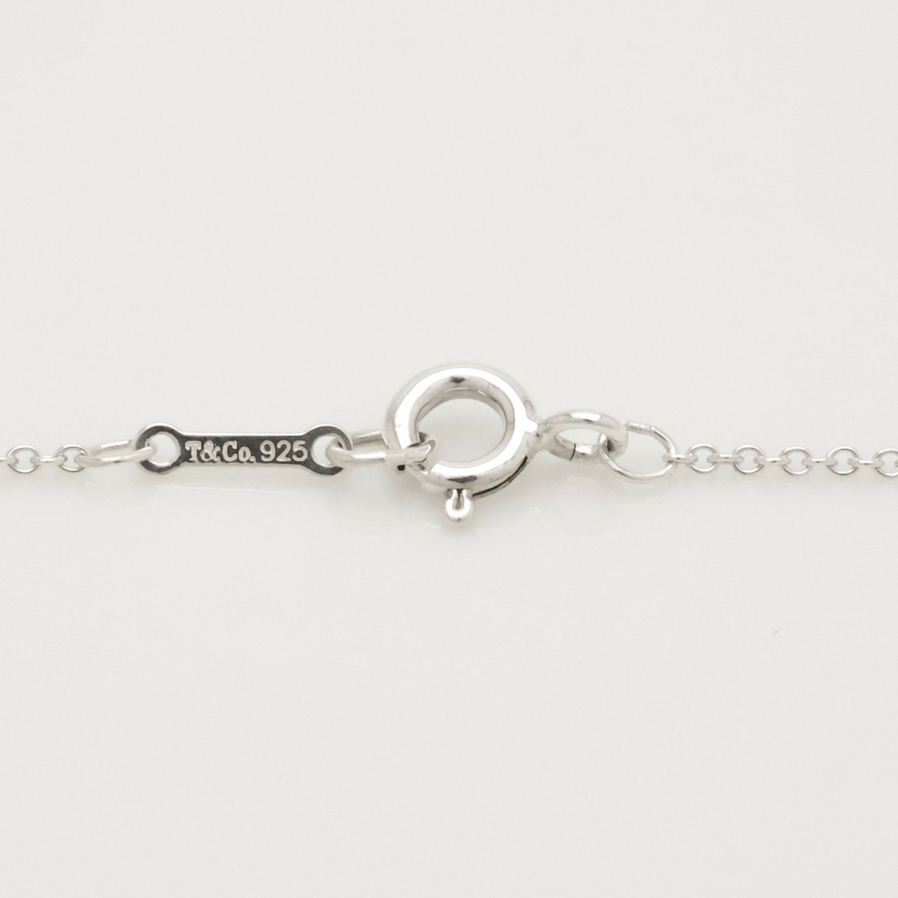 TIFFANY&Co.キス クロス 1P ダイヤモンド ネックレス AG925