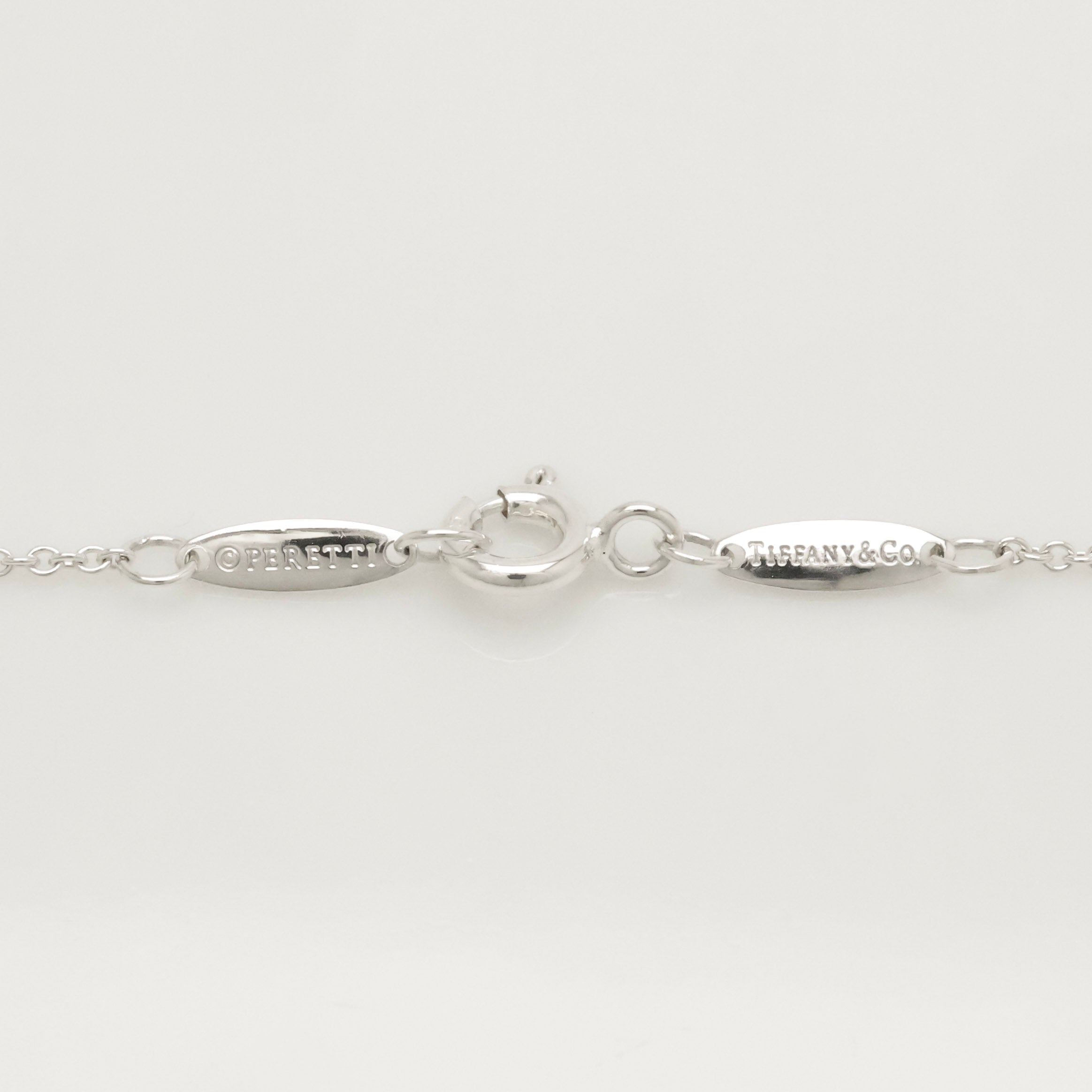  Tiffany & Co. Peretti Mini  Bean Necklace  Sterling Silver 925 