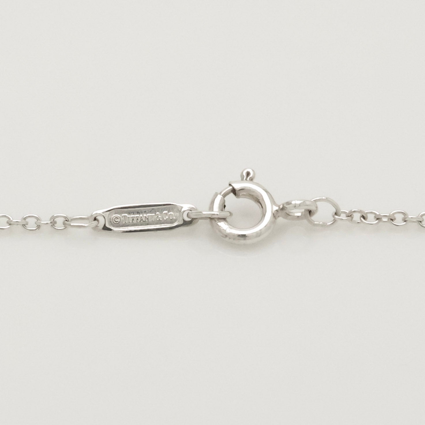 Tiffany & Co. Notes New York Large Wavy Round Circle Necklace Sterling Silver 925