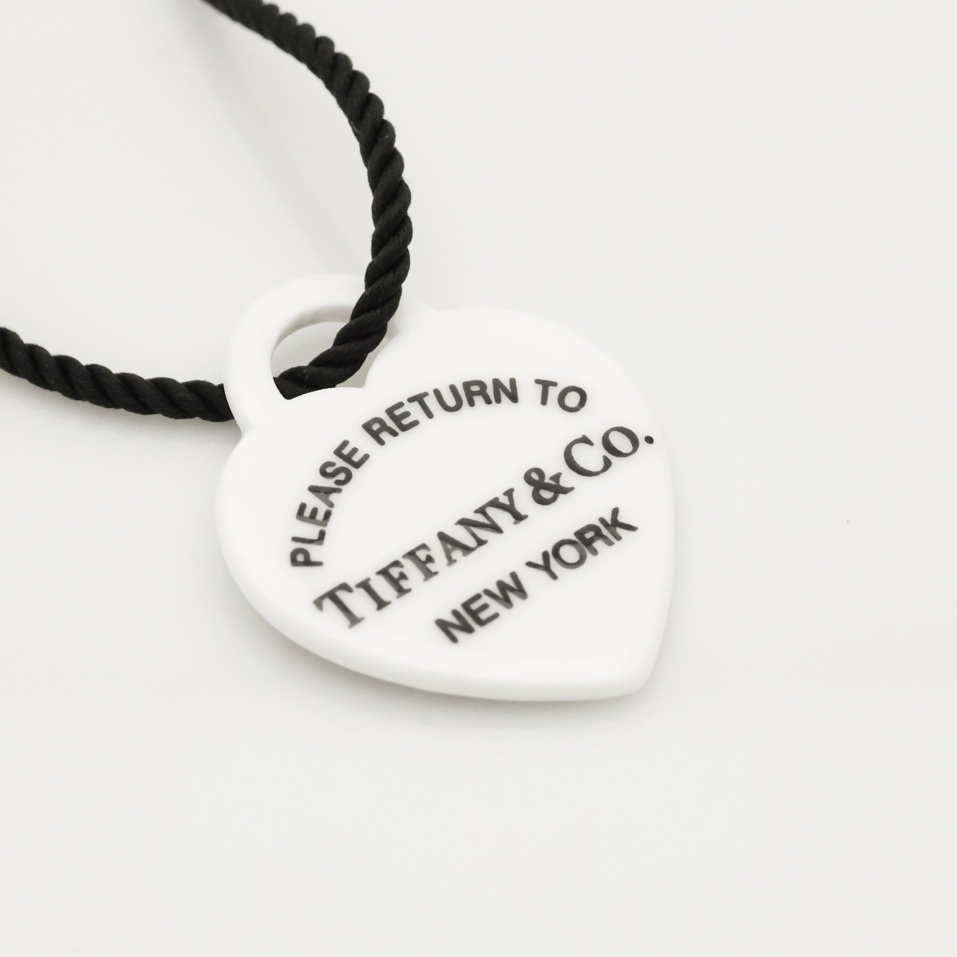 TIFFANY&Co. リターントゥ ティファニー ハート タグ ホワイト ボーン シルク コード ネックレス AG925